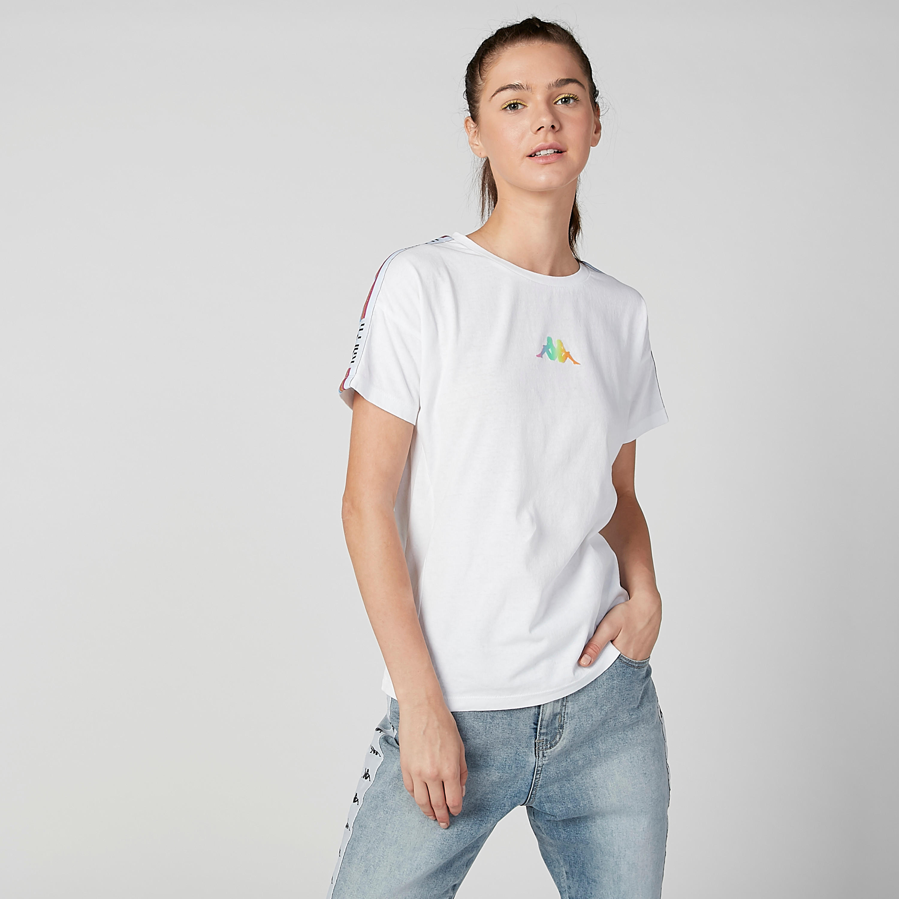 تيشيرت بياقة مستديرة وأكمام قصيرة وتفاصيل شريطة من كابا-women-clothing-sportswearandactivewear-tshirtsandvests-image-3