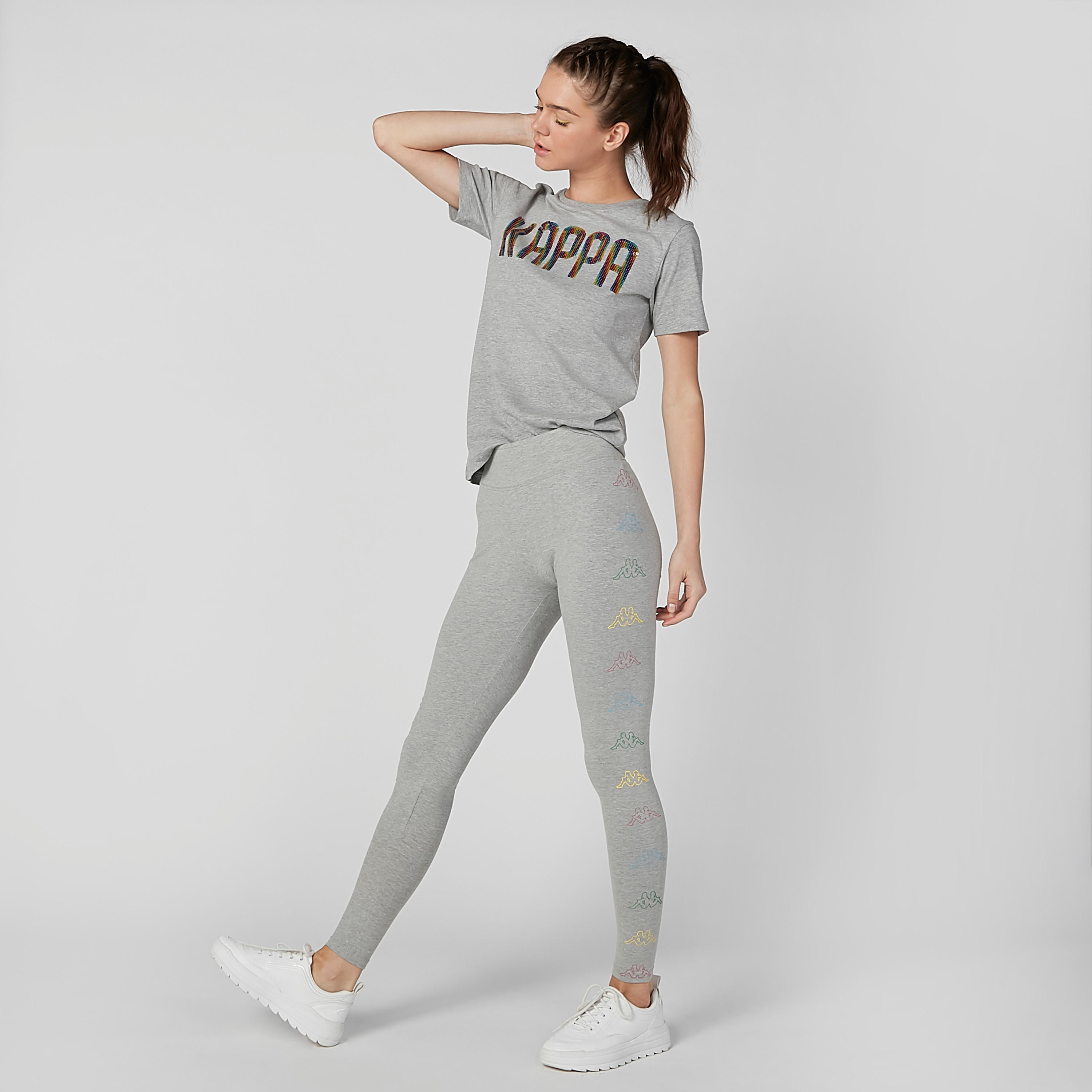 تيشيرت بياقة مستديرة وأكمام قصيرة وتفاصيل ترتر من كابا-women-clothing-tshirts-image-6