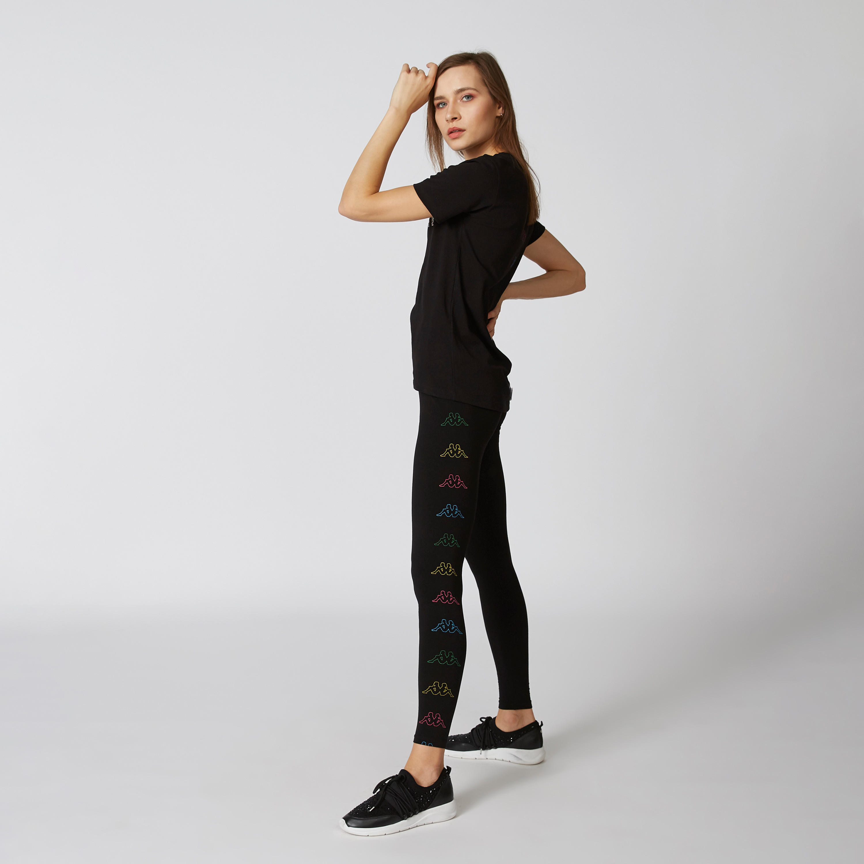 بنطال ليقنز بخصر مطّاطي وطبعات من كابا-women-clothing-sportswearandactivewear-bottoms-image-2