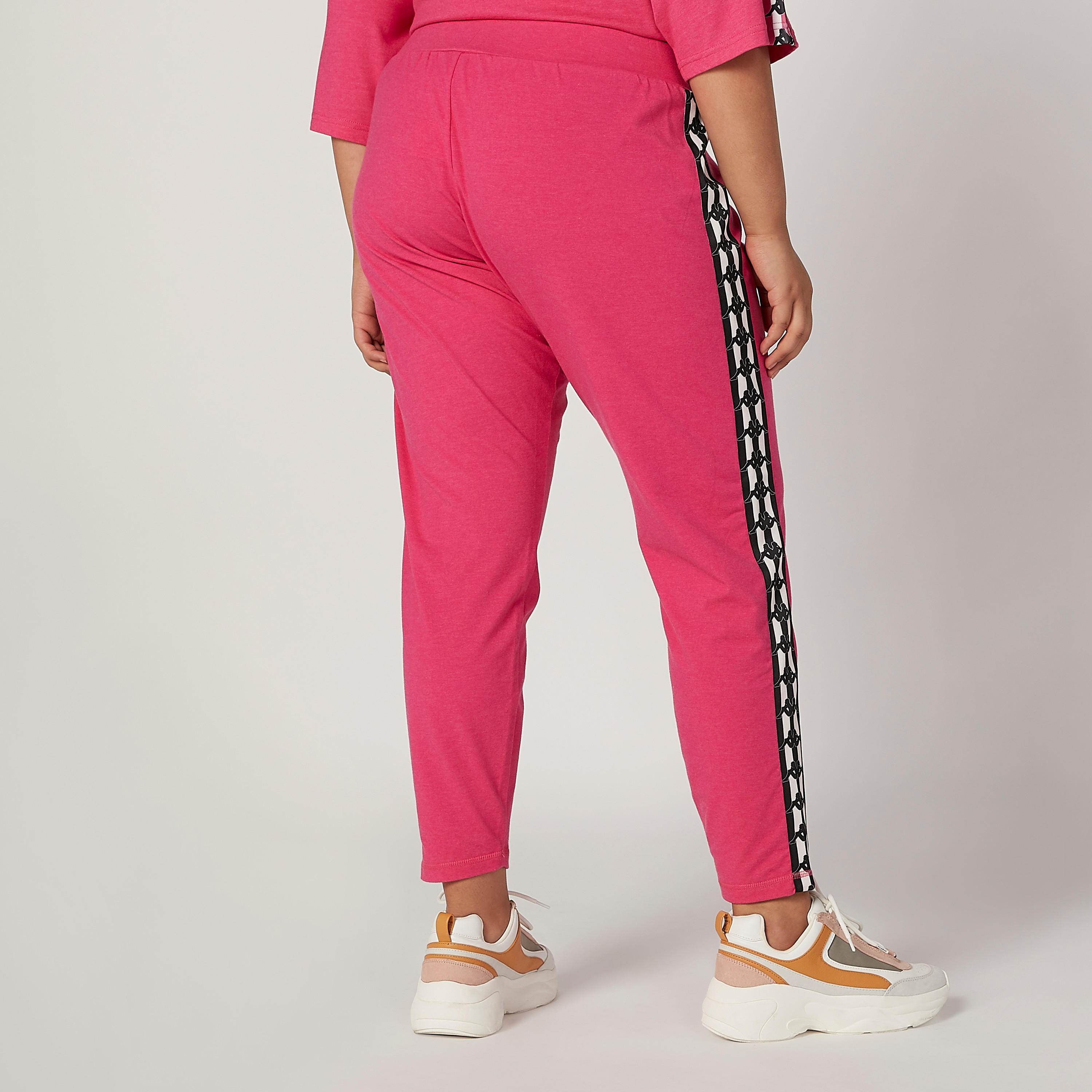 بنطلون مستدام بشريطة من كابا -women-clothing-sportswearandactivewear-bottoms-image-4