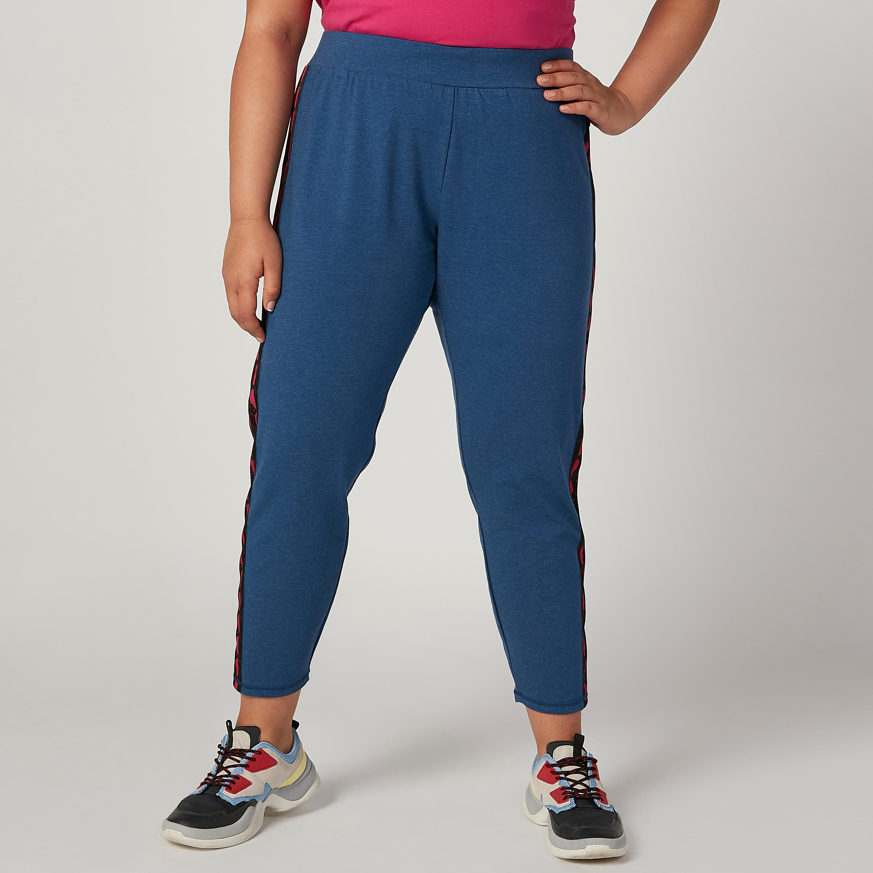بنطلون مستدام طويل بشريطة من كابا -women-clothing-sportswearandactivewear-bottoms-image-1