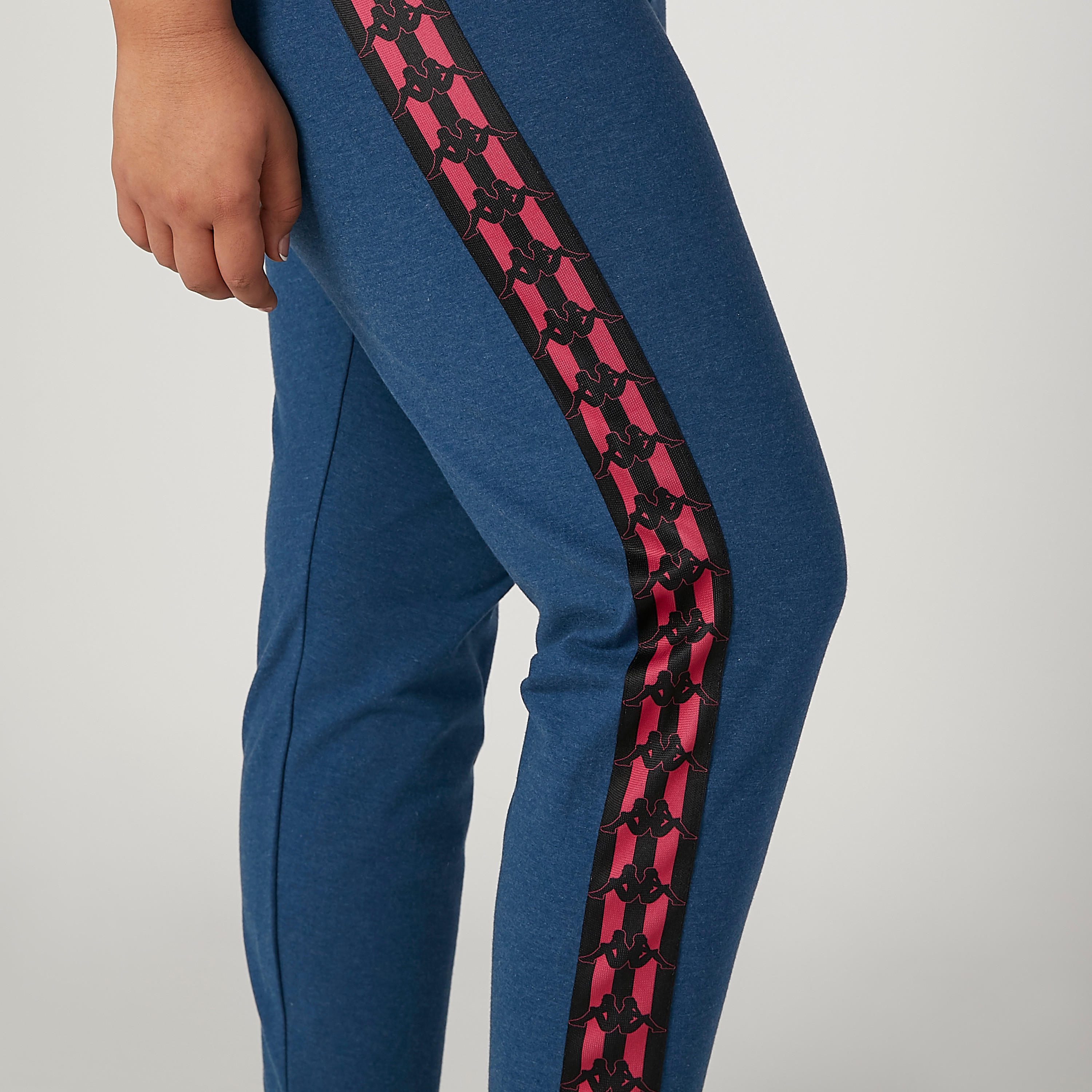 بنطلون مستدام طويل بشريطة من كابا -women-clothing-sportswearandactivewear-bottoms-image-3