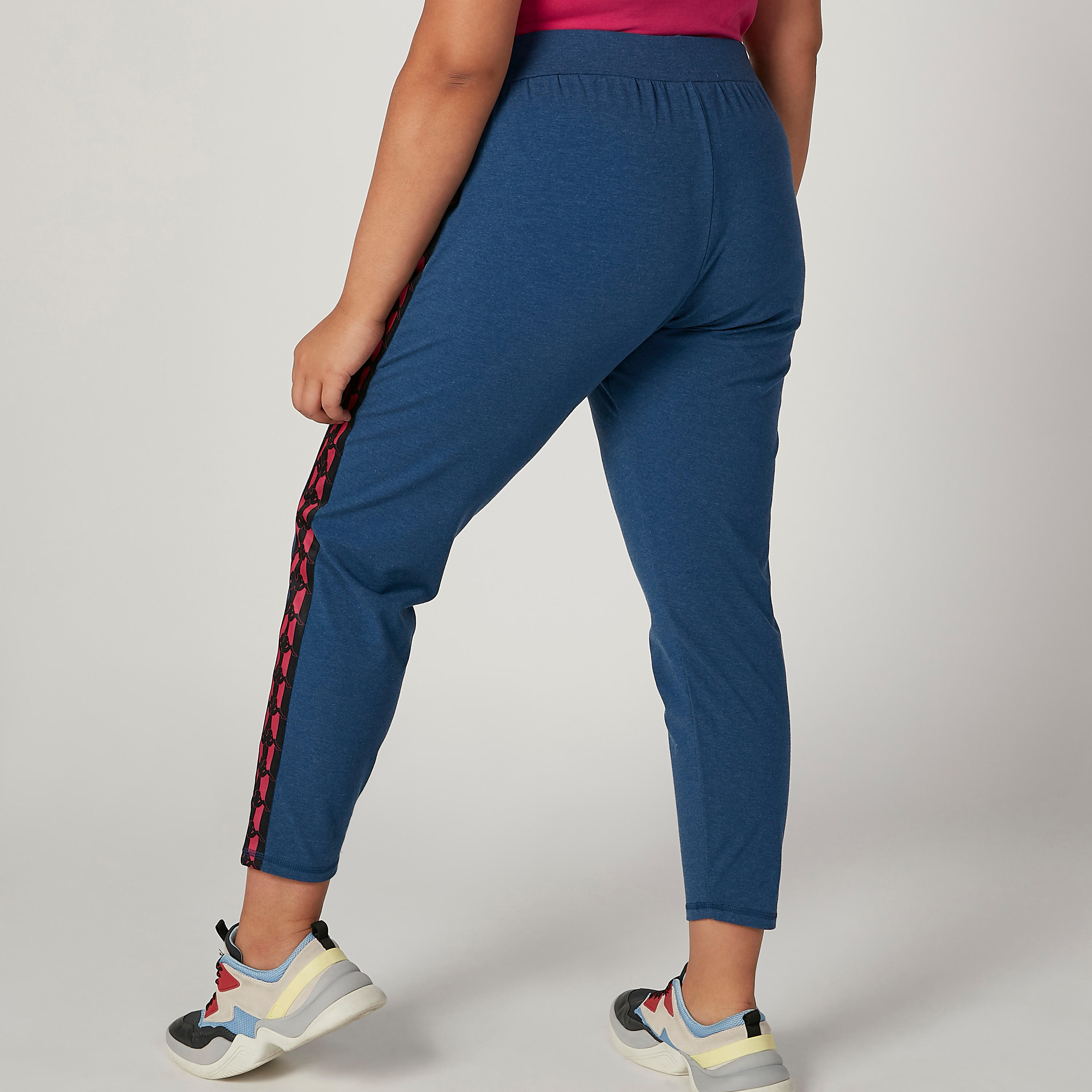 بنطلون مستدام طويل بشريطة من كابا -women-clothing-sportswearandactivewear-bottoms-image-4
