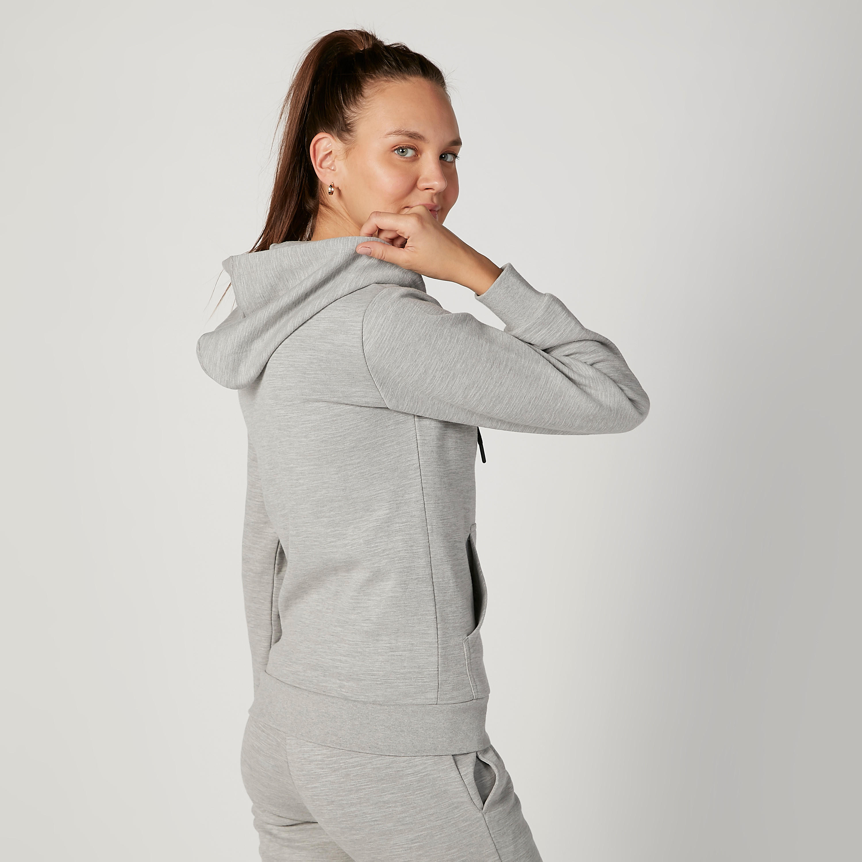 جاكيت بأكمام طويلة وجيوب وطبعات من كابا-women-clothing-sportswearandactivewear-coatsandjackets-jackets-image-4