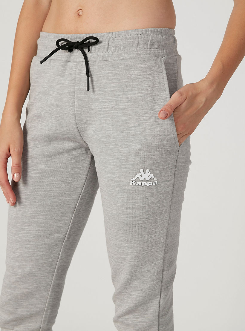 بنطلون رياضي سادة بخصر مطّاطي وجيوب من كابا-women-clothing-bottoms-joggers-image-3