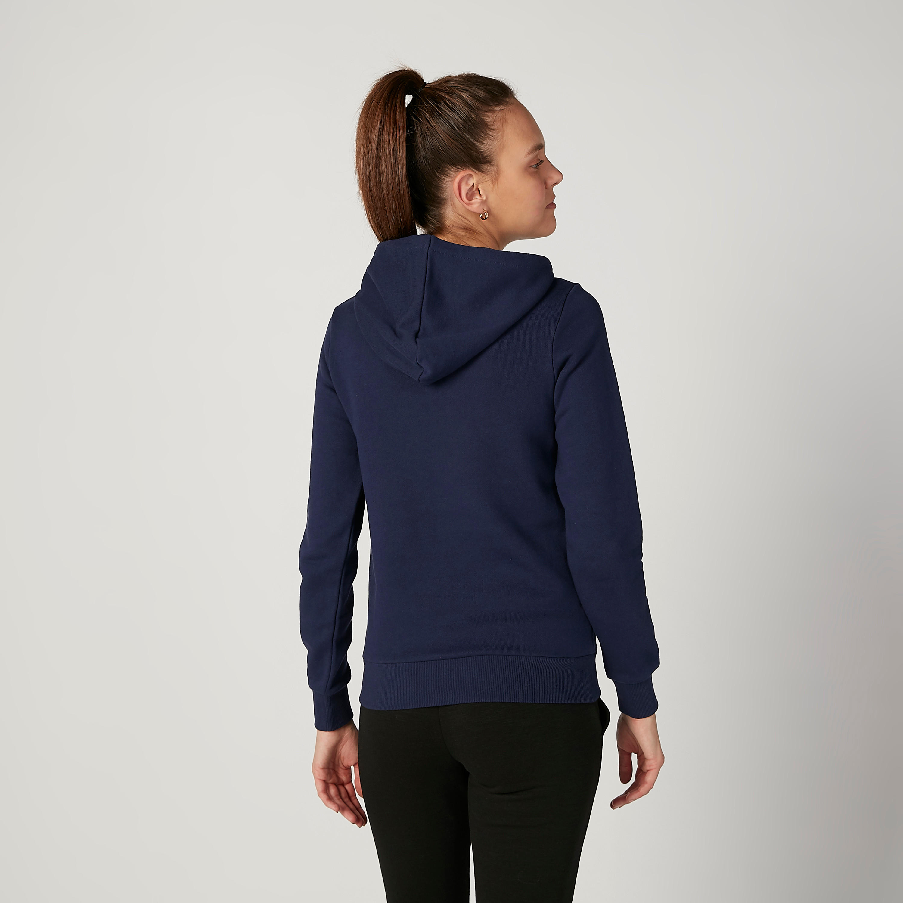 هودي بأكمام طويلة وجيوب كانجارو وطبعات من كابا-women-clothing-sportswearandactivewear-hoodiesandsweatshirts-image-4