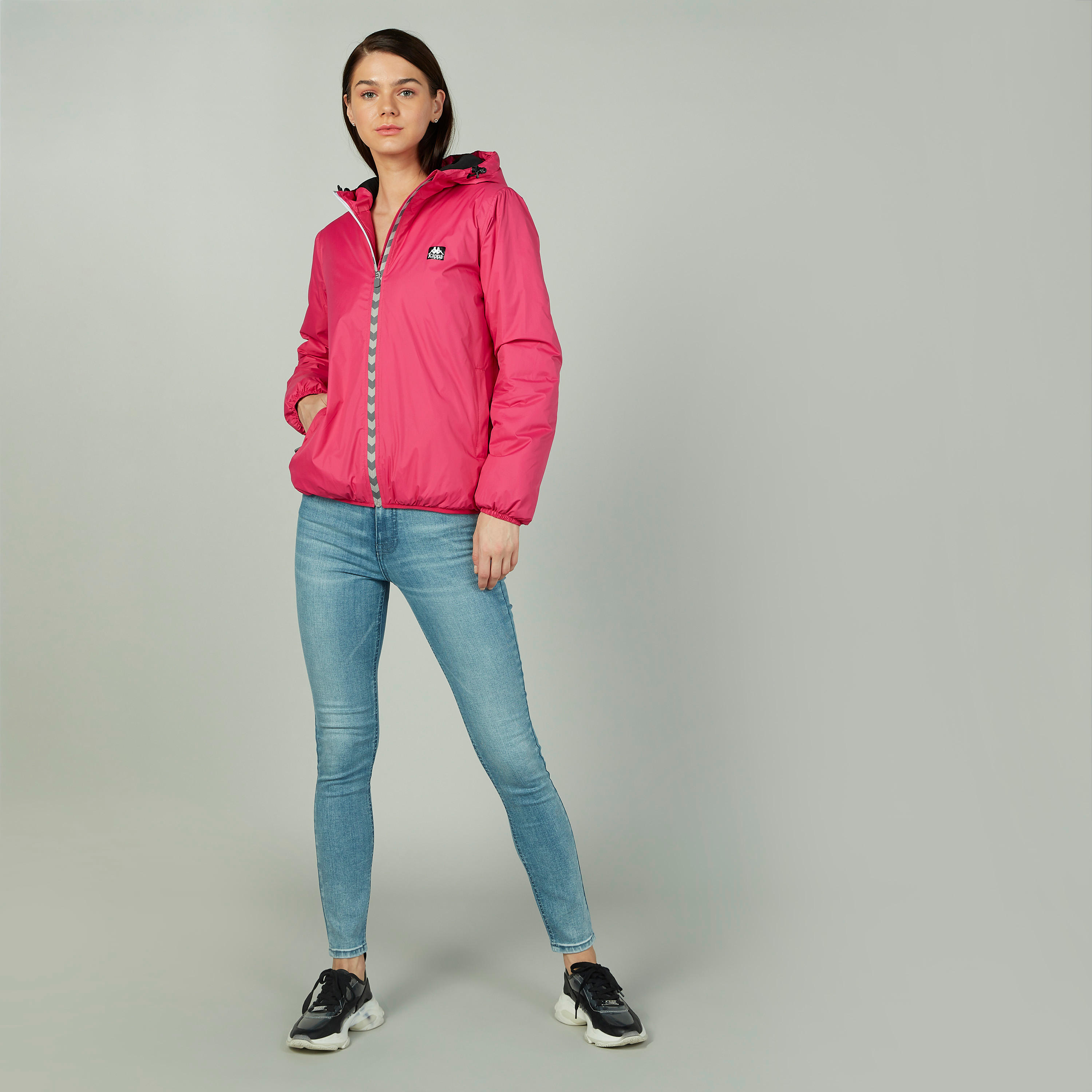جاكيت مستدام بقبّعة وأكمام طويلة وطبعات -women-clothing-sportswearandactivewear-coatsandjackets-jackets-image-2