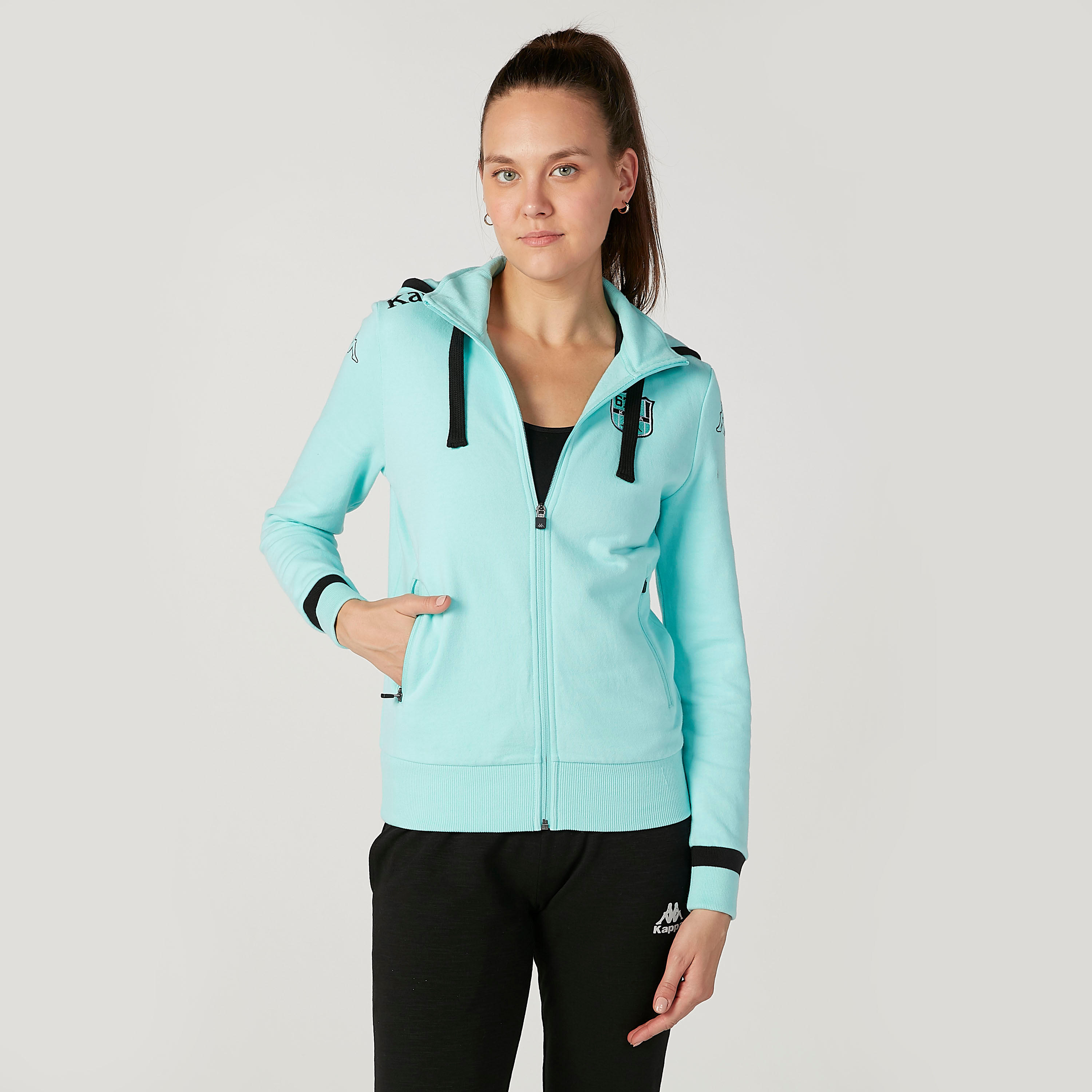جاكيت مستدام بقبّعة وأكمام طويلة وطبعات -women-clothing-sportswearandactivewear-coatsandjackets-jackets-image-1