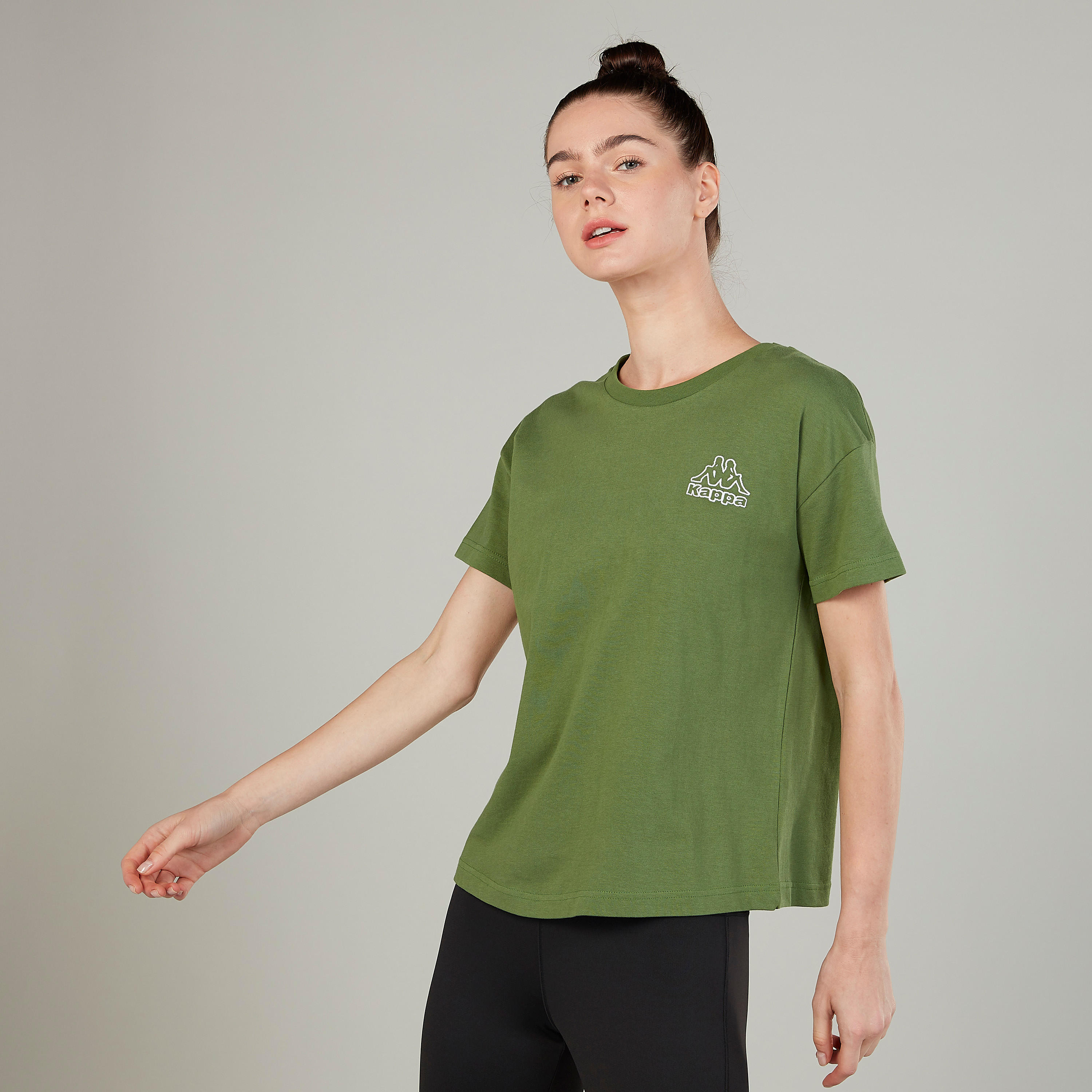 تيشيرت بياقة مستديرة وأكمام قصيرة وطبعات من كابا-women-clothing-tshirts-image-1