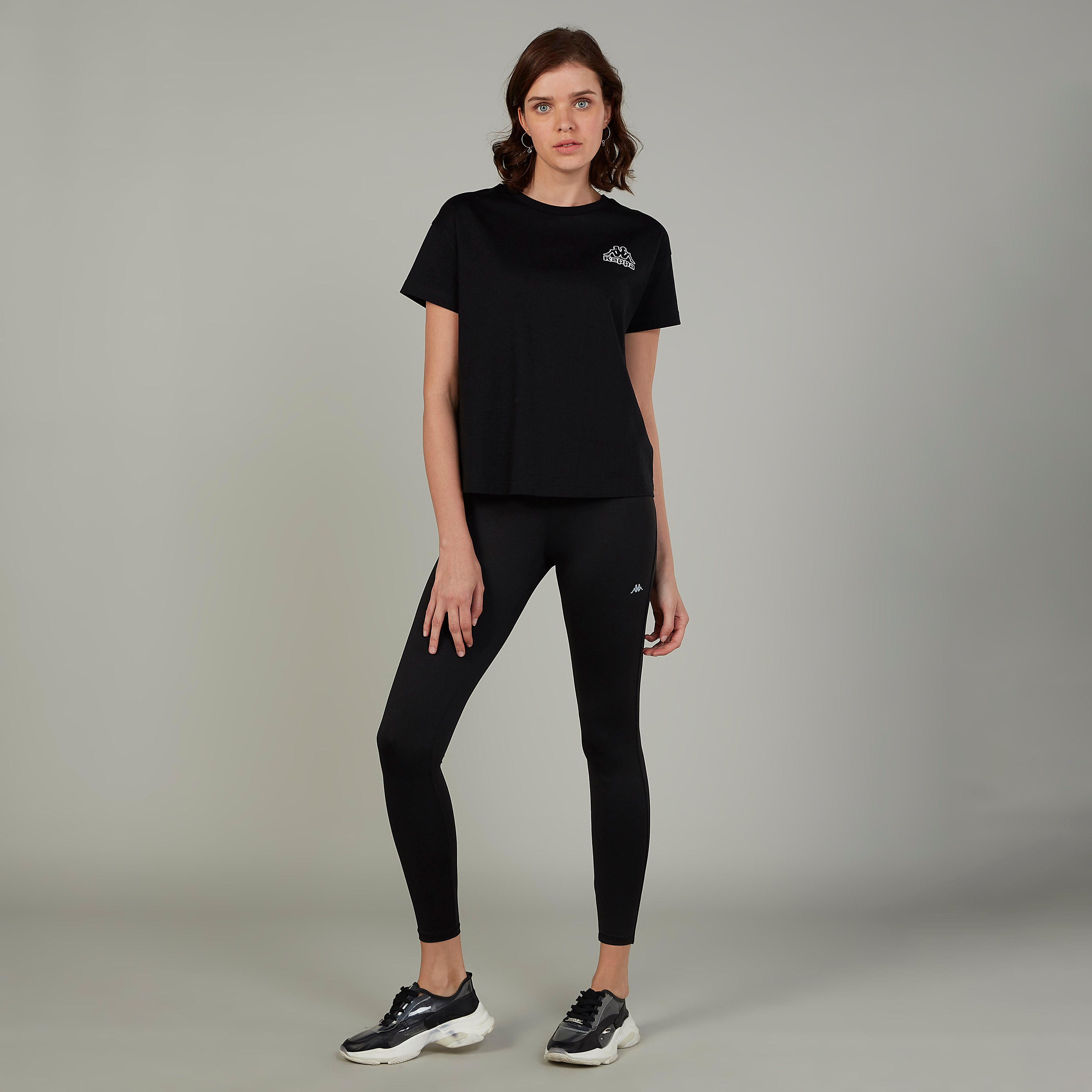 تيشيرت سادة بياقة مستديرة وأكمام قصيرة من كابا-women-clothing-sportswearandactivewear-tshirtsandvests-image-2