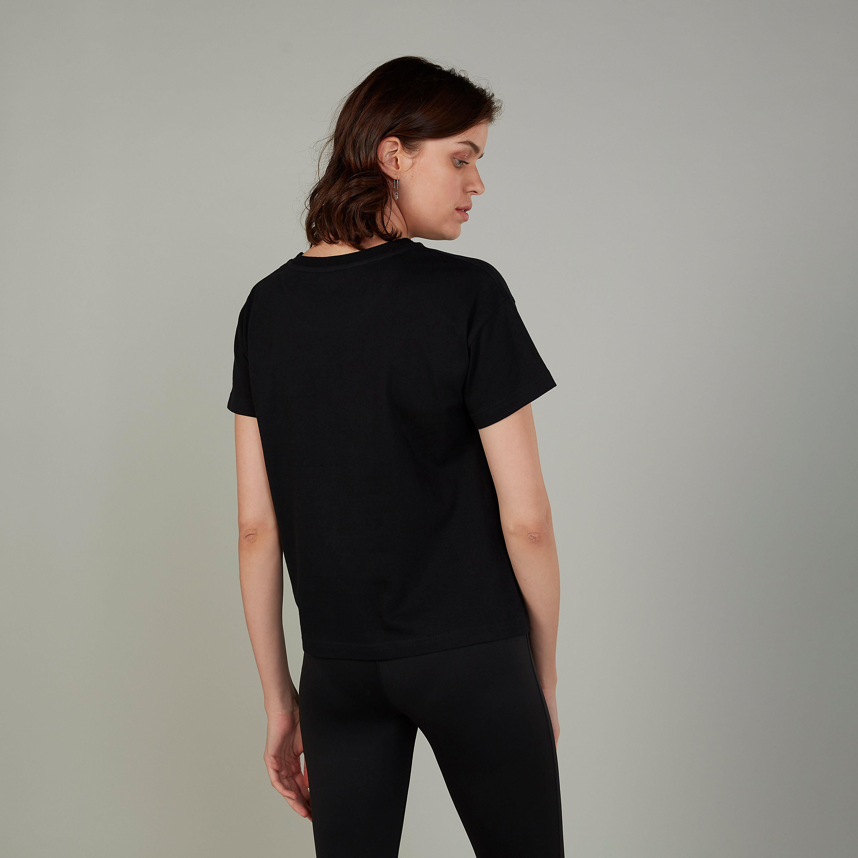 تيشيرت سادة بياقة مستديرة وأكمام قصيرة من كابا-women-clothing-sportswearandactivewear-tshirtsandvests-image-4