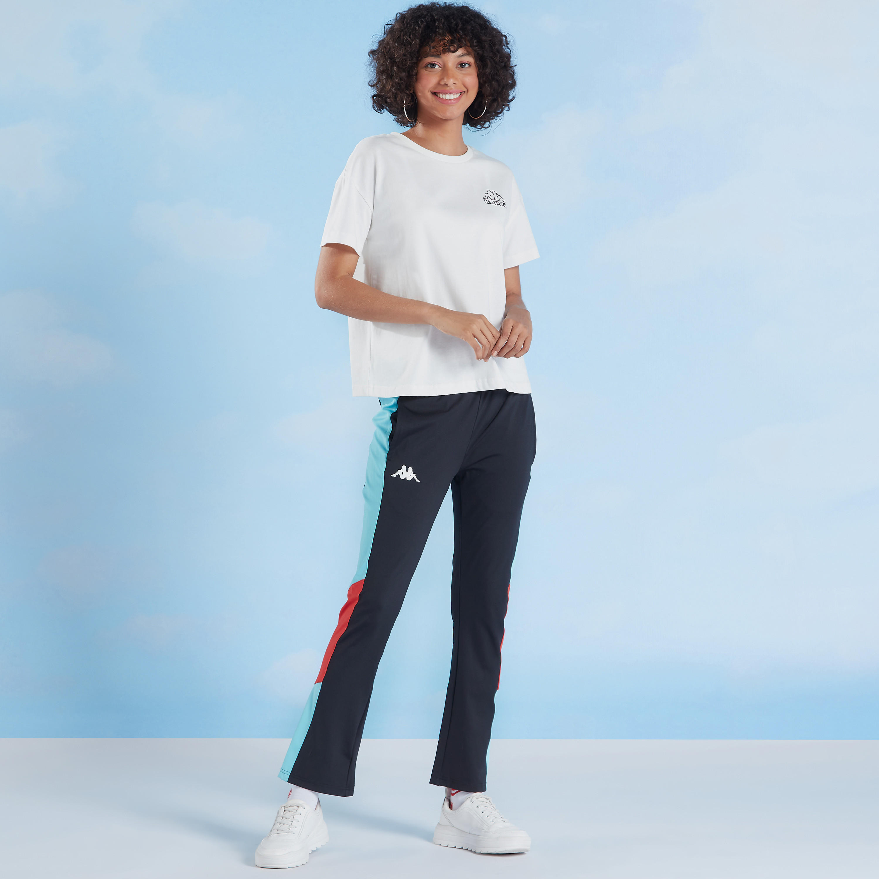 تيشيرت بارز الملمس بياقة مستديرة وأكمام قصيرة من كابا-women-clothing-tshirts-image-2