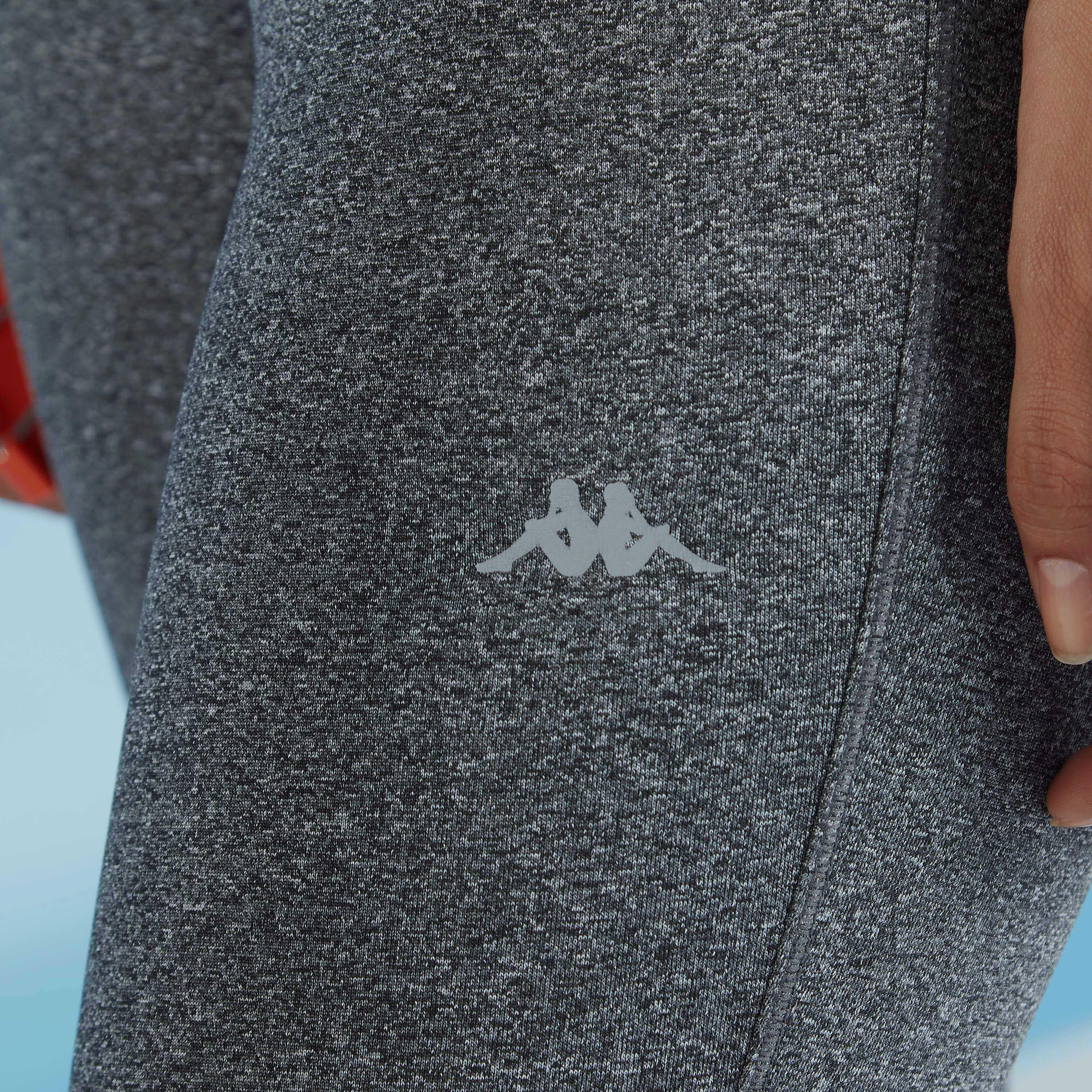 بنطلون ليقنز سادة قصير بخصر مطّاطي من بوسيني-women-clothing-sportswearandactivewear-bottoms-image-3