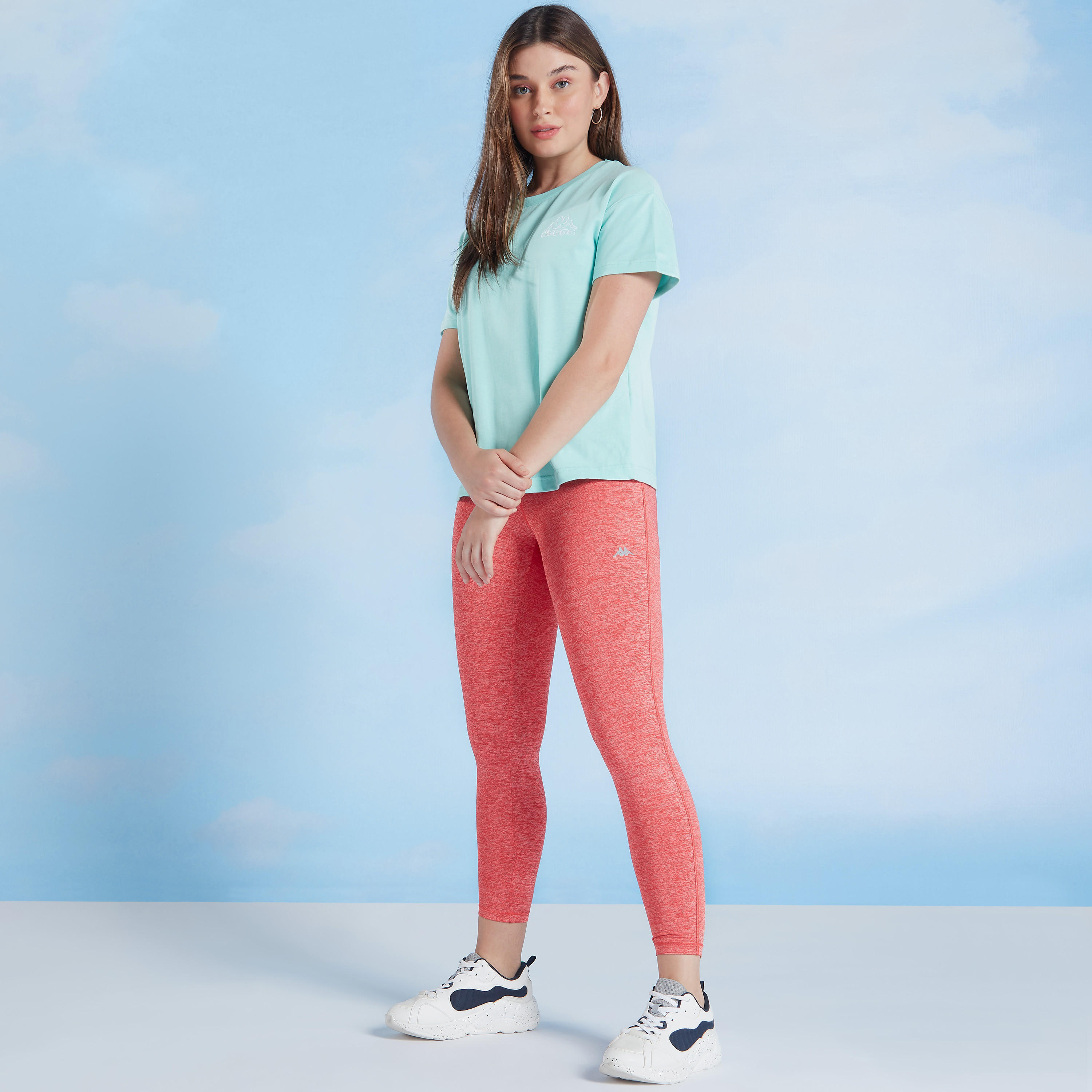 بنطلون ليقنز سادة بخصر مطّاطي من كابا-women-clothing-sportswearandactivewear-bottoms-image-2