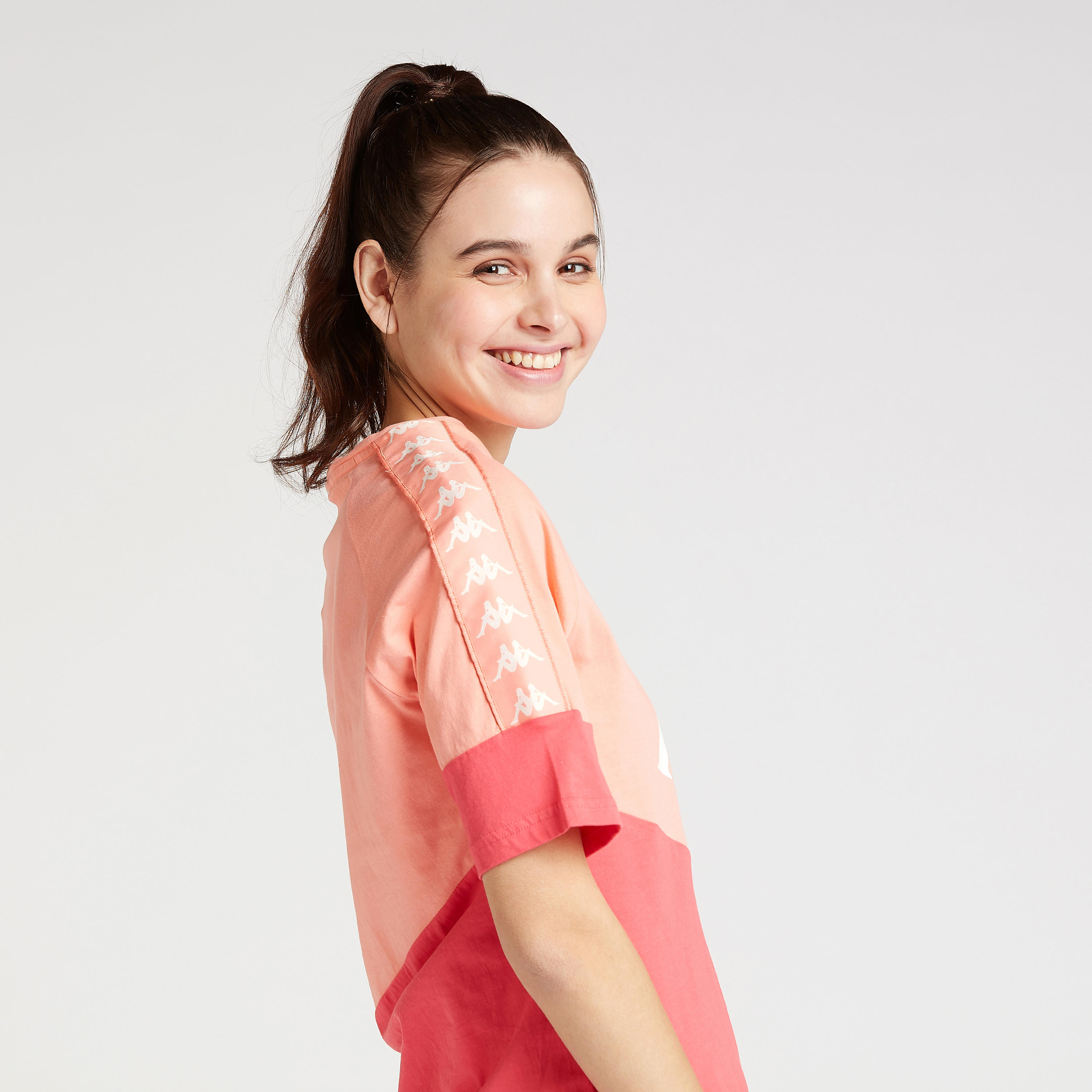 تيشيرت بياقة مستديرة وأكمام قصيرة من كابا-women-clothing-sportswearandactivewear-tshirtsandvests-image-3