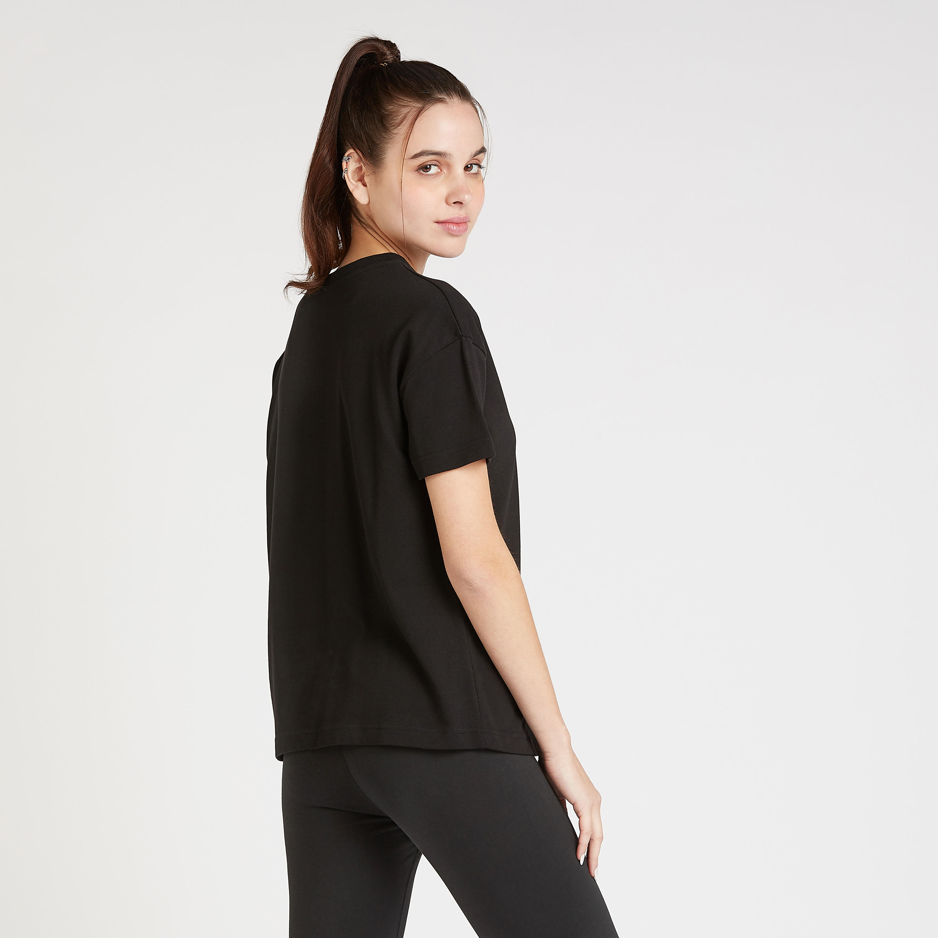 تيشيرت سادة بياقة مستديرة وأكمام قصيرة من كابا-women-clothing-sportswearandactivewear-tshirtsandvests-image-1