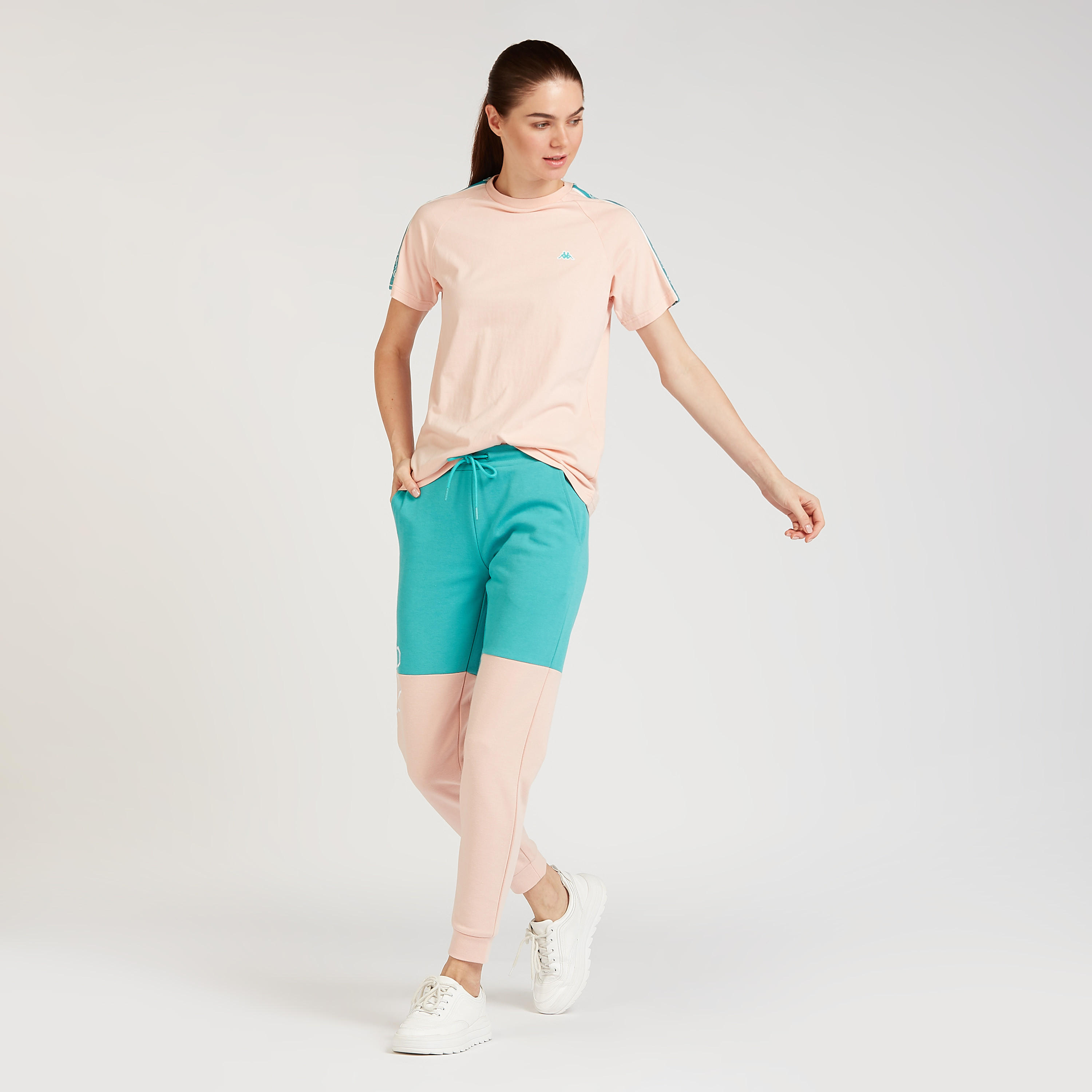 بنطلون رياضي قوالب ملونة بتفاصيل جيوب من كابا-women-clothing-sportswearandactivewear-bottoms-image-2