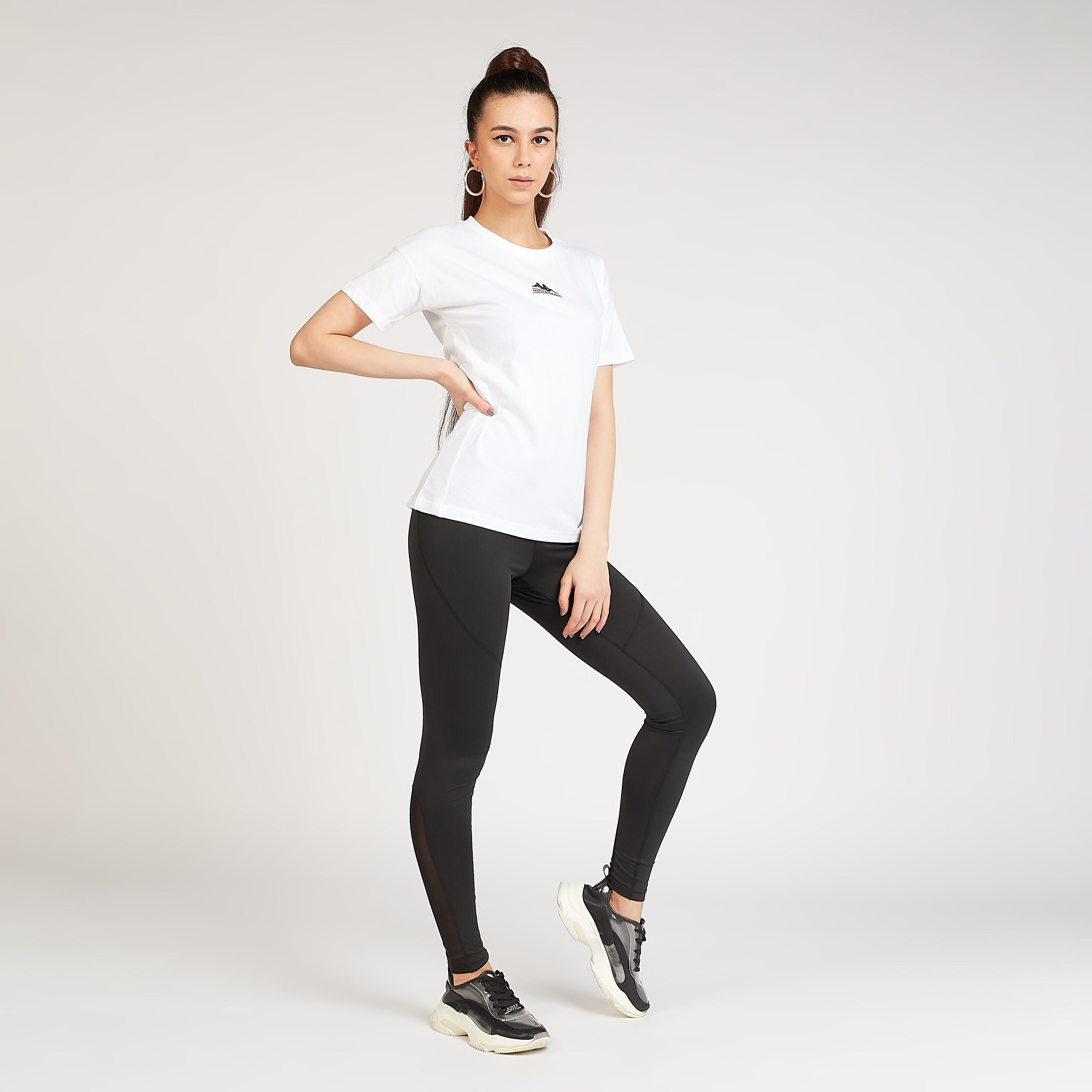 تيشيرت سادة بياقة ضيّقة وأكمام قصيرة من كابا-women-clothing-sportswearandactivewear-tshirtsandvests-image-2