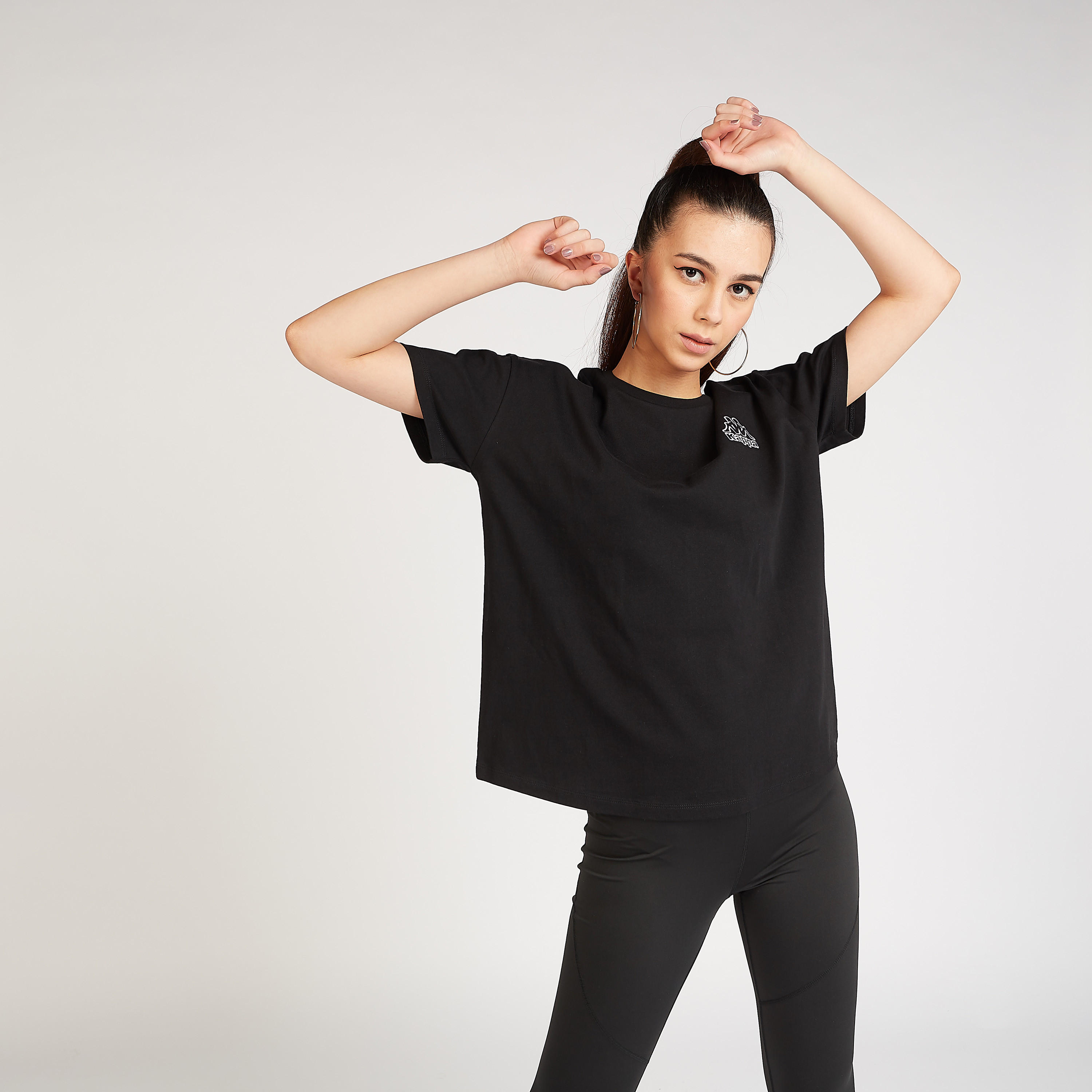 تيشيرت بياقة مستديرة وأكمام قصيرة وطبعات من كابا-women-clothing-sportswearandactivewear-tshirtsandvests-image-5