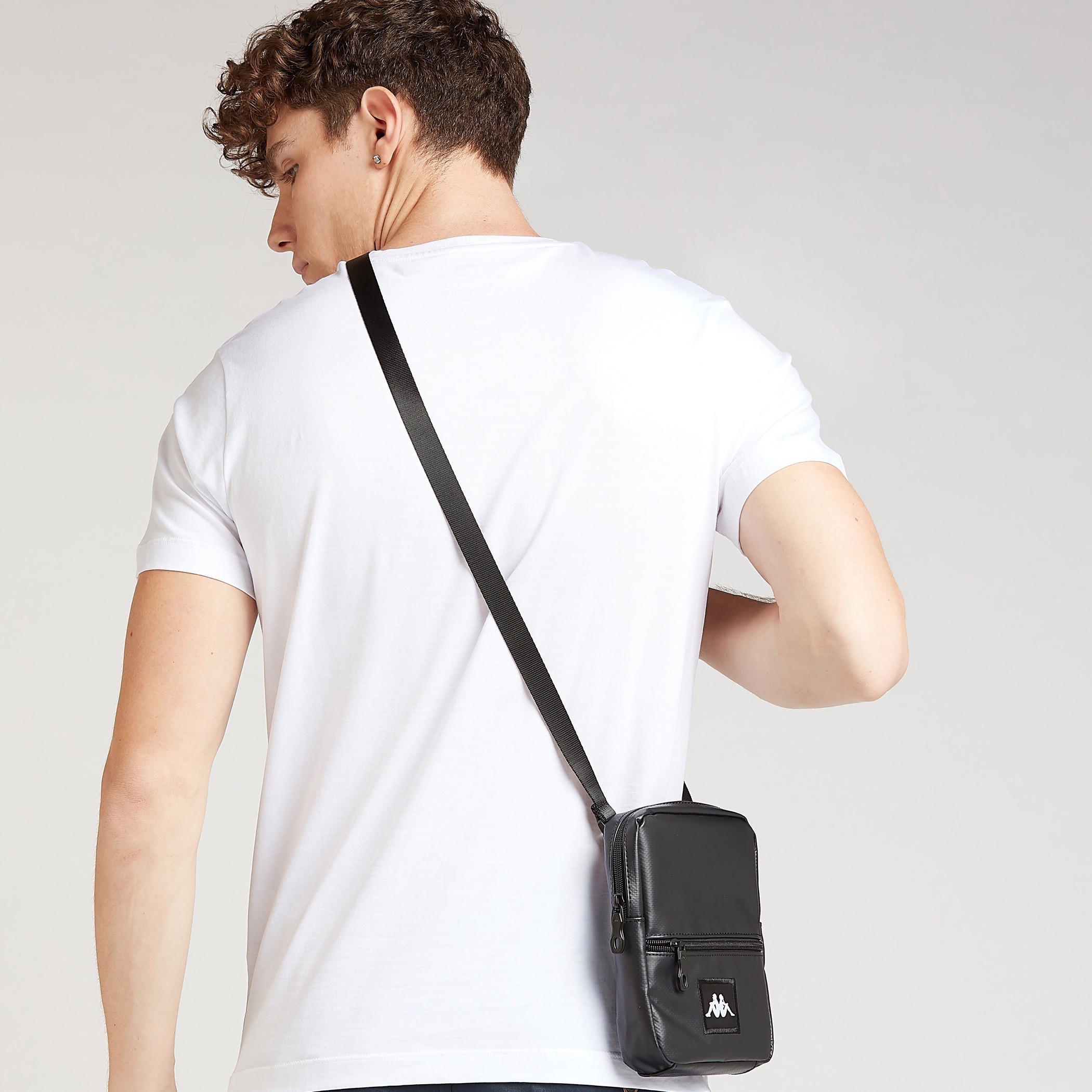 شنطة كروس بودي بارزة الملمس بحزام قابل للتعديل من كابا-women-bagsandwallets-handbags-image-2