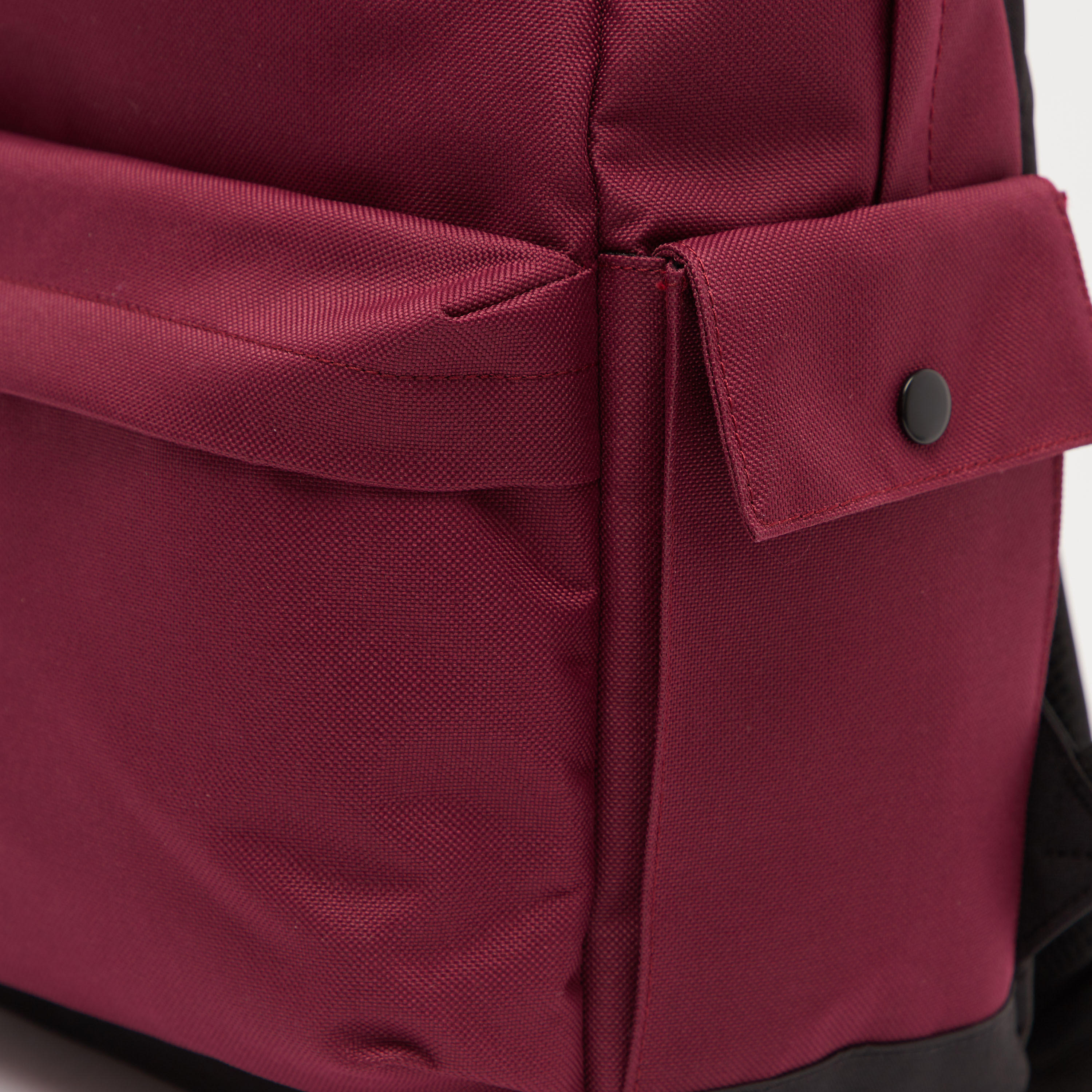 شنطة ظهر بحمّالات كتف قابلة للتعديل وطبعات من كابا-women-bagsandwallets-handbags-image-3