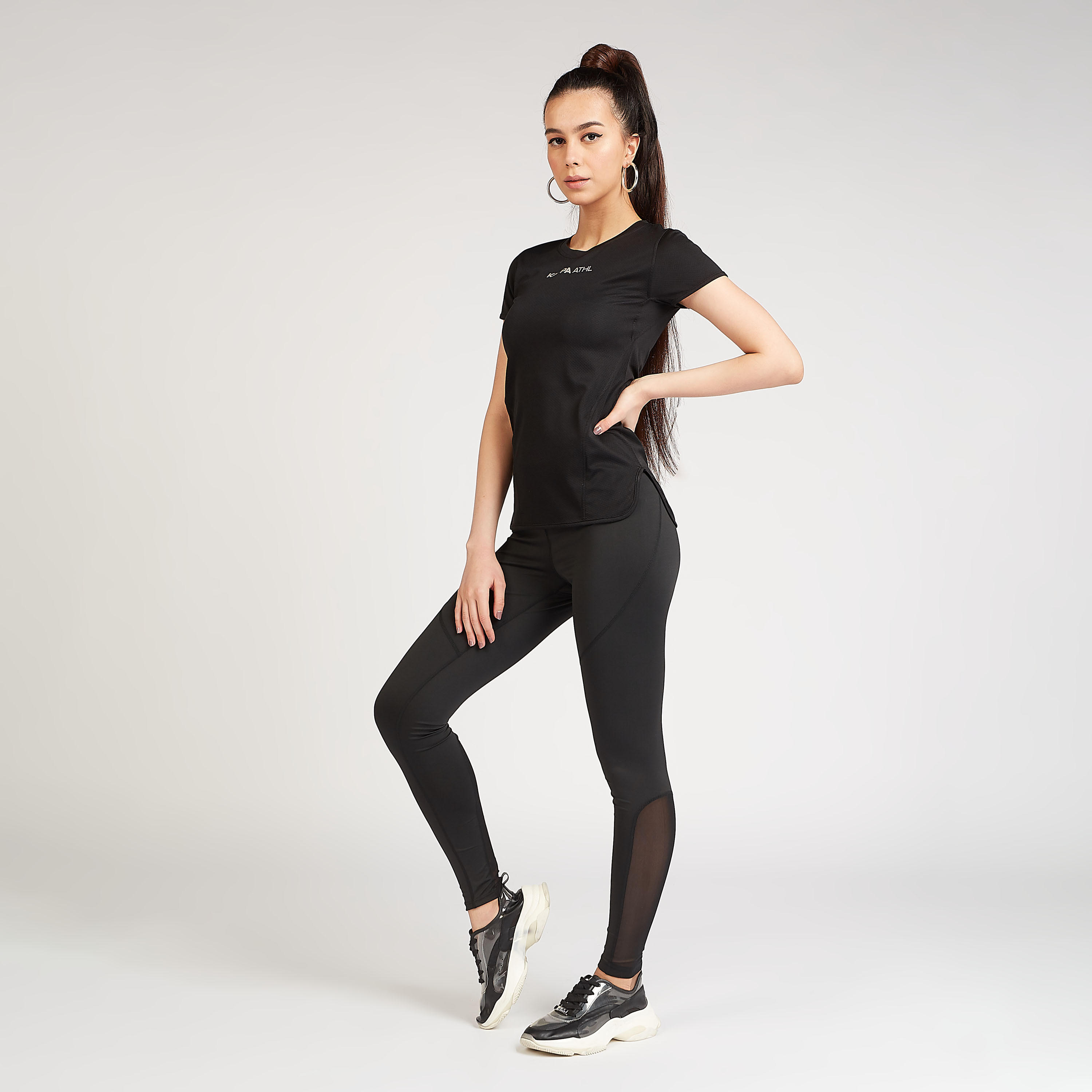 بنطلون ليقنز مستدام بطبعات وخصر مطّاطي من كابا-women-clothing-sportswearandactivewear-bottoms-image-2