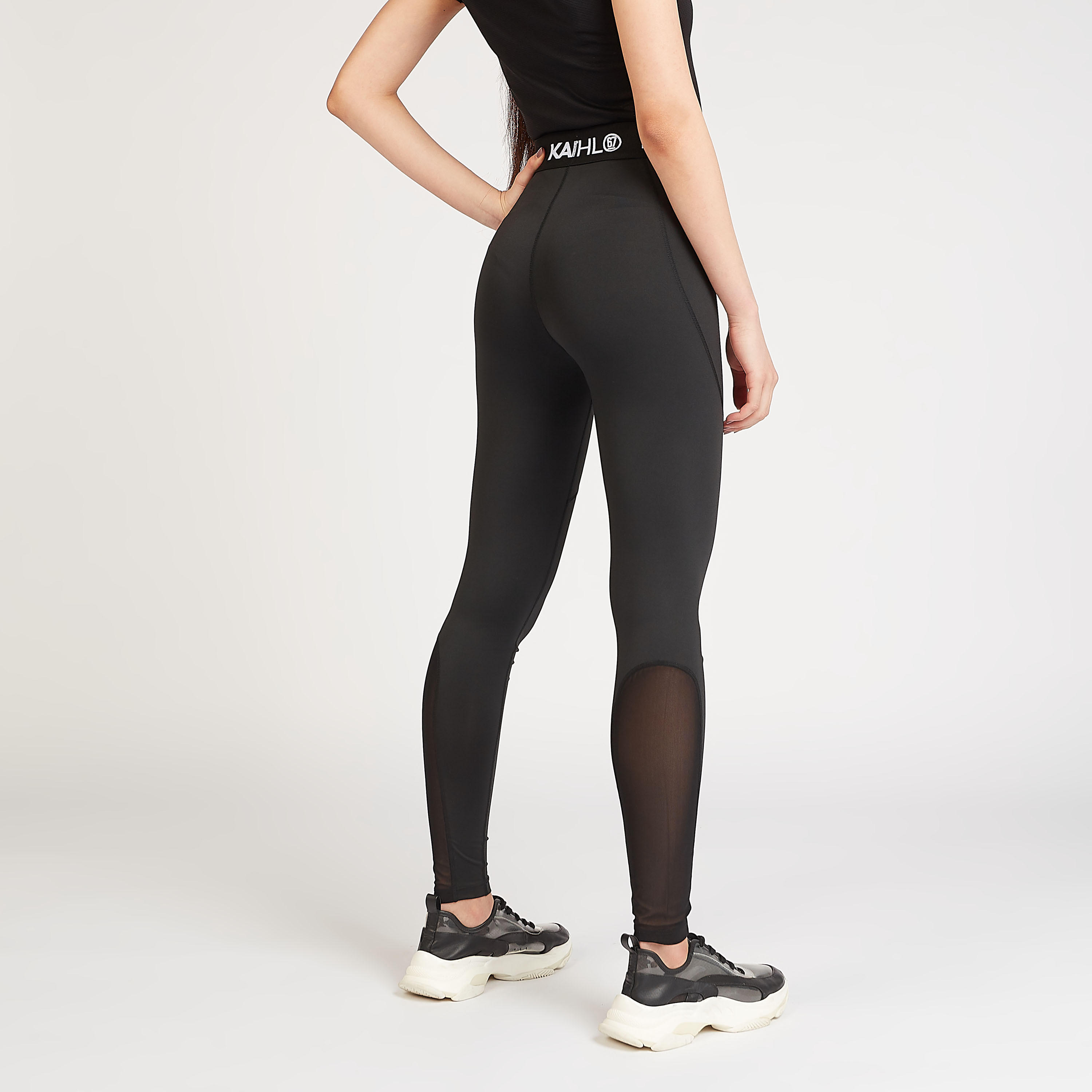 بنطلون ليقنز مستدام بطبعات وخصر مطّاطي من كابا-women-clothing-sportswearandactivewear-bottoms-image-4