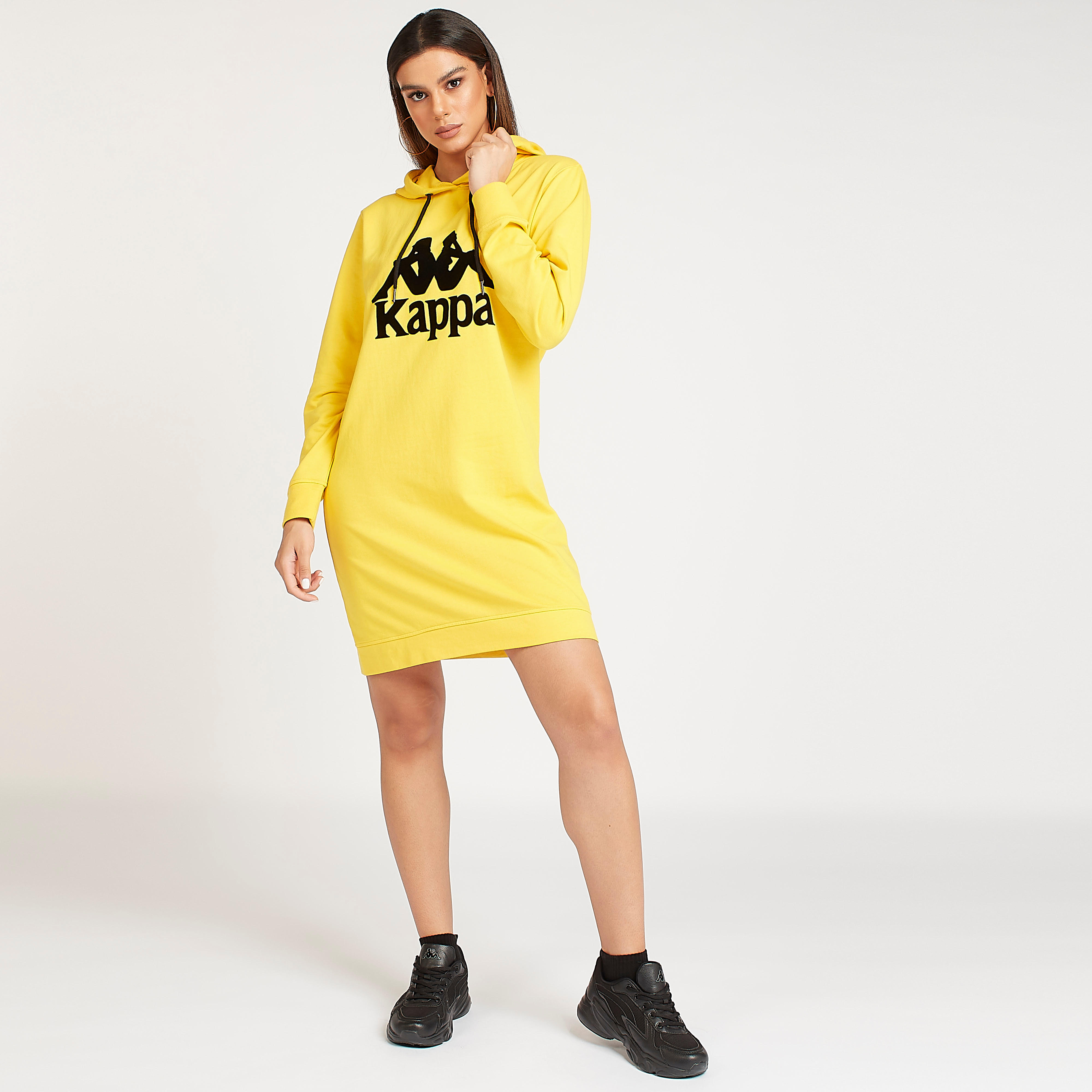 فستان بقبّعة بطبعات شعار وأكمام طويلة من كابا-women-clothing-sportswearandactivewear-hoodiesandsweatshirts-image-2