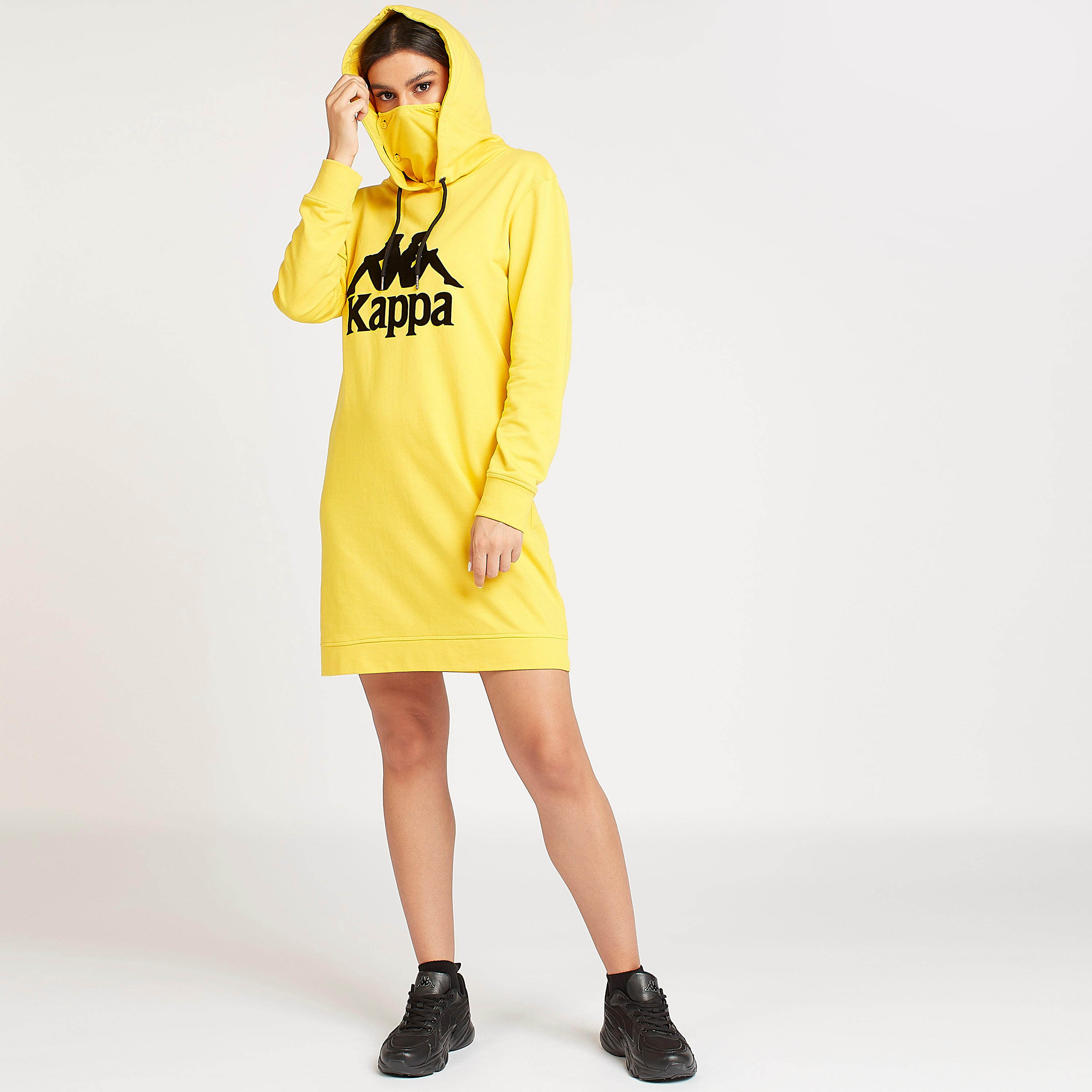 فستان بقبّعة بطبعات شعار وأكمام طويلة من كابا-women-clothing-sportswearandactivewear-hoodiesandsweatshirts-image-3