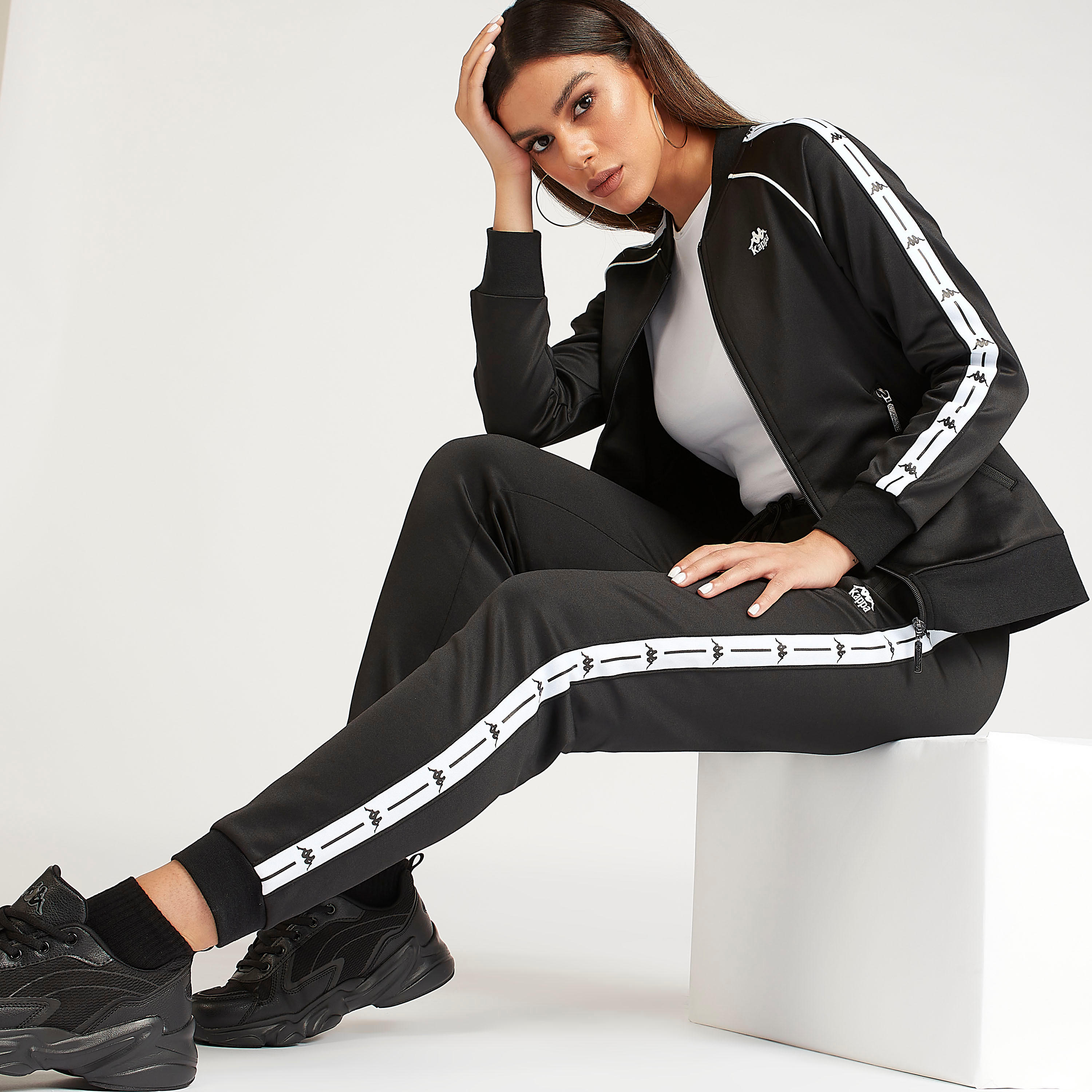 Kappa Logo Print Jacket with Long Sleeves-women-clothing-sportswearandactivewear-coatsandjackets-jackets-image-6
