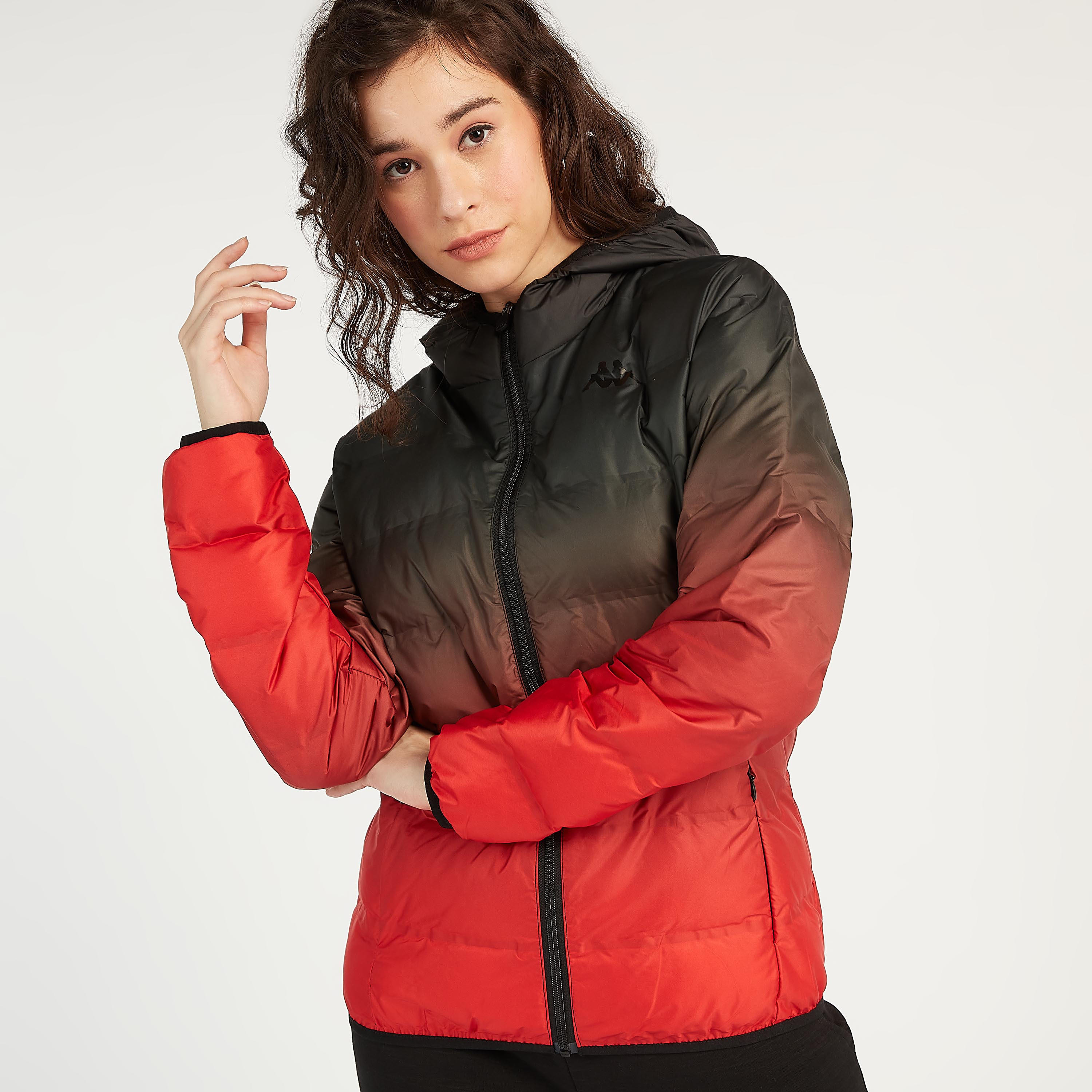جاكيت مبطّن بقبّعة وأكمام طويلة وجيوب بسحّاب من كابا-women-clothing-sportswearandactivewear-coatsandjackets-jackets-image-6