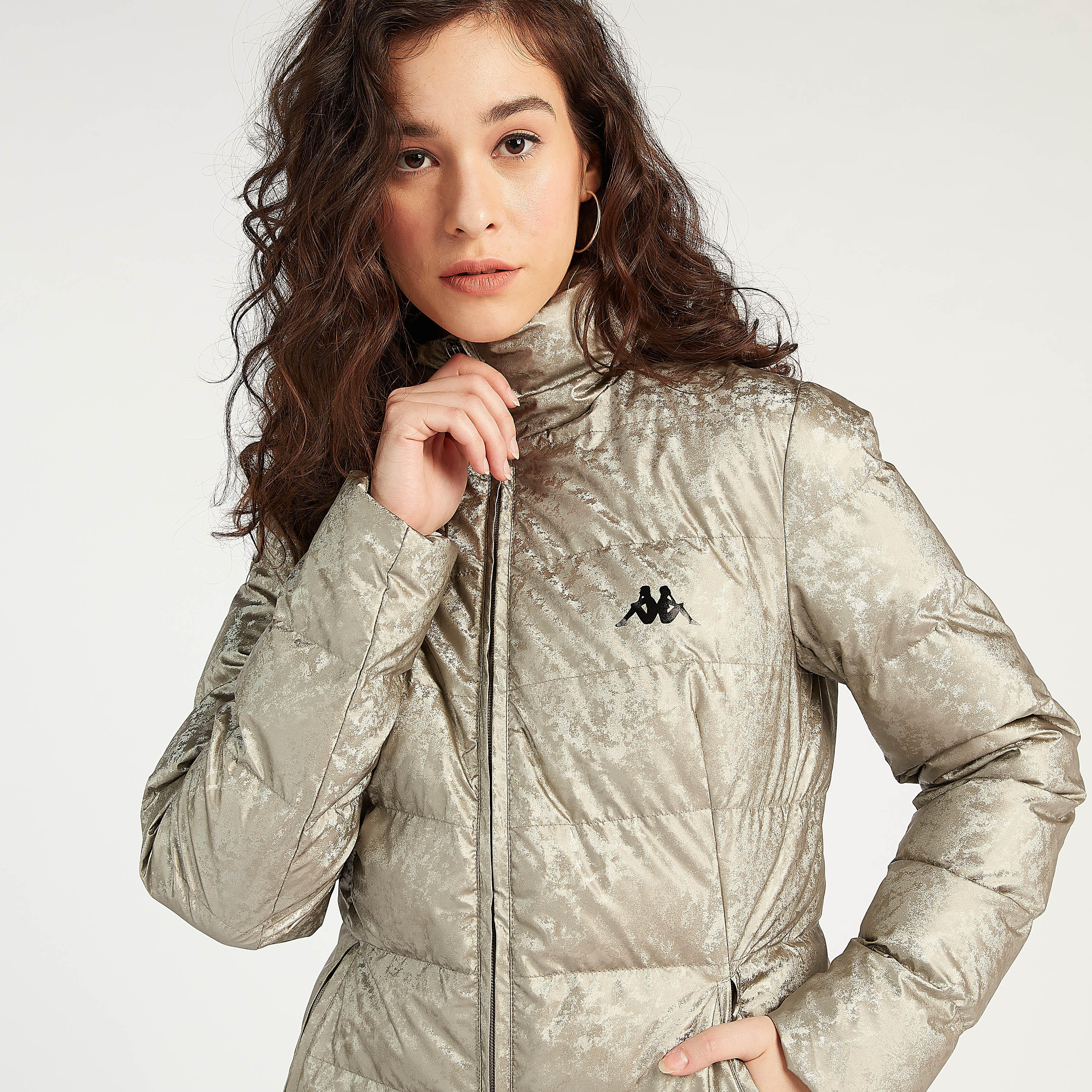 جاكيت منفوخ مستدام بسحّاب وأكمام طويلة من كابا-women-clothing-sportswearandactivewear-coatsandjackets-jackets-image-10
