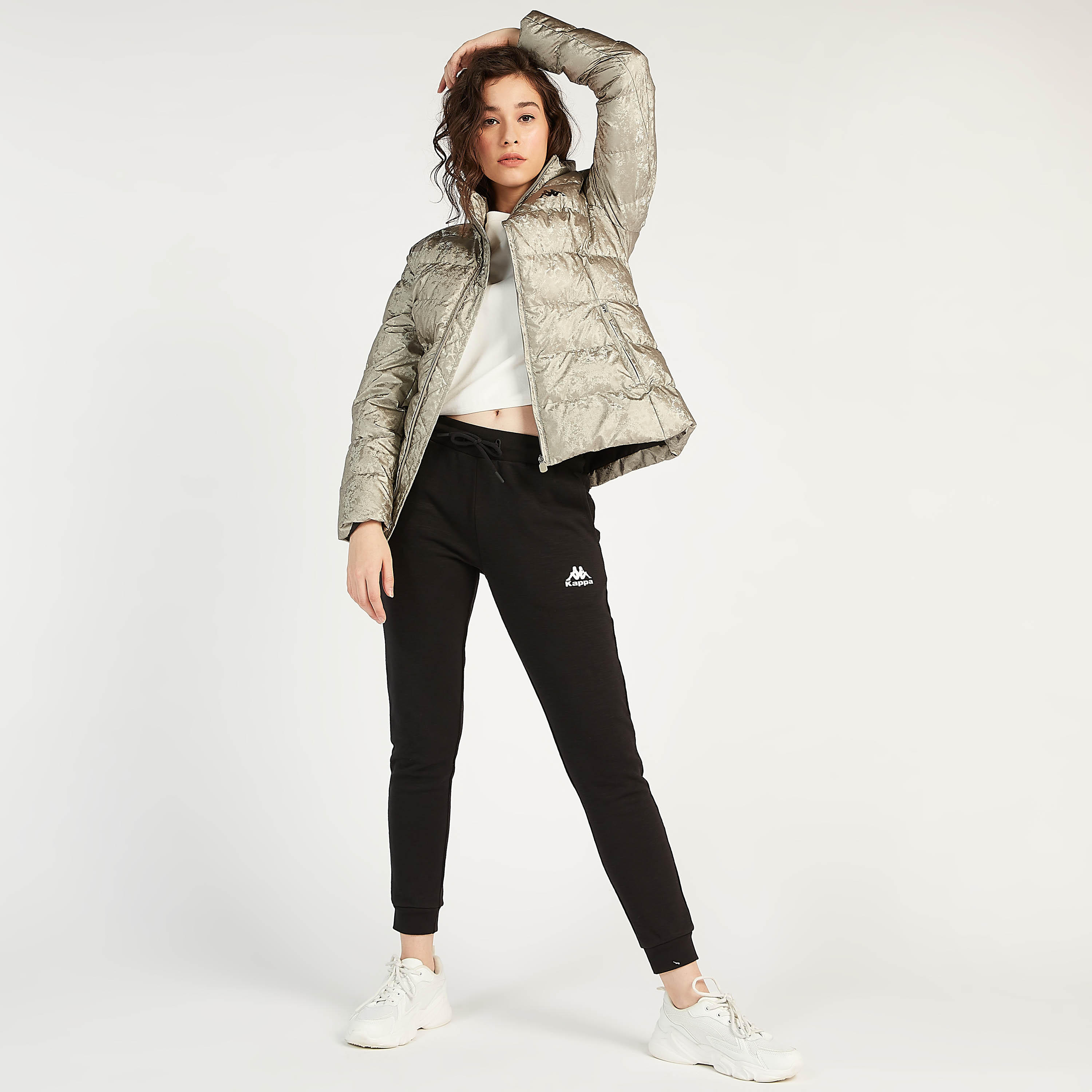 جاكيت منفوخ مستدام بسحّاب وأكمام طويلة من كابا-women-clothing-sportswearandactivewear-coatsandjackets-jackets-image-9