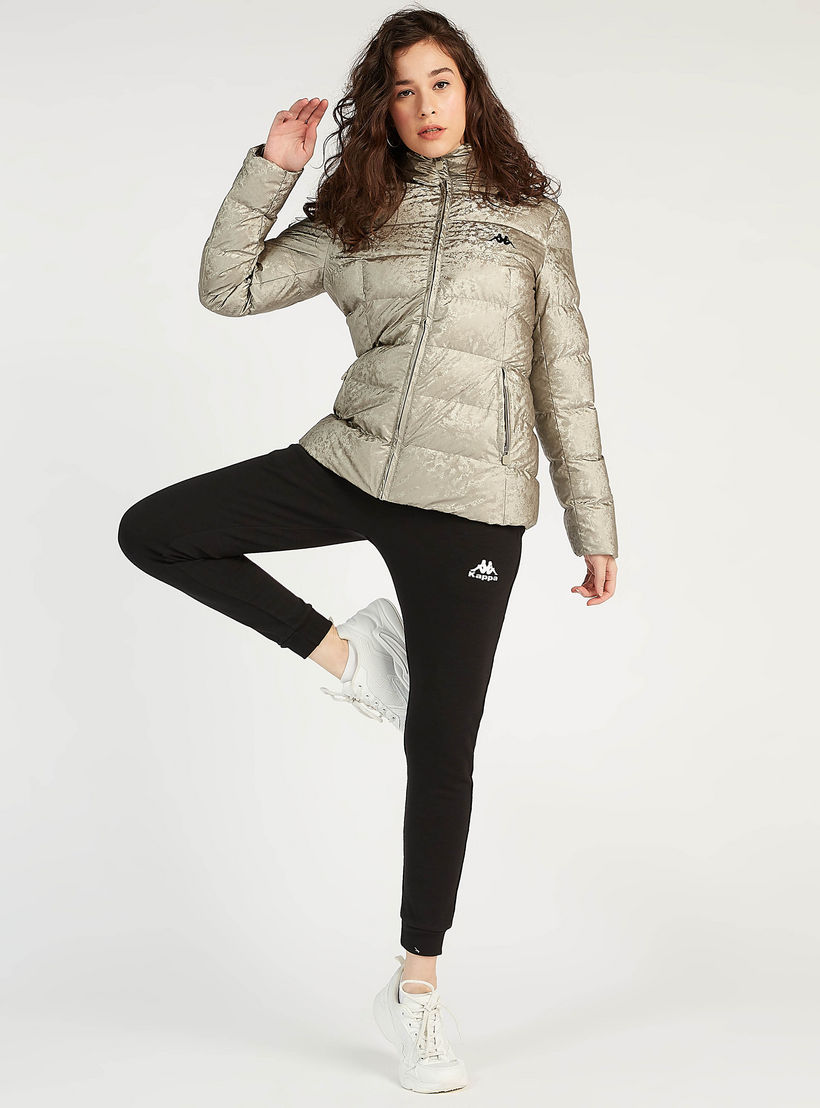 جاكيت منفوخ مستدام بسحّاب وأكمام طويلة من كابا-women-clothing-sportswearandactivewear-coatsandjackets-jackets-image-2
