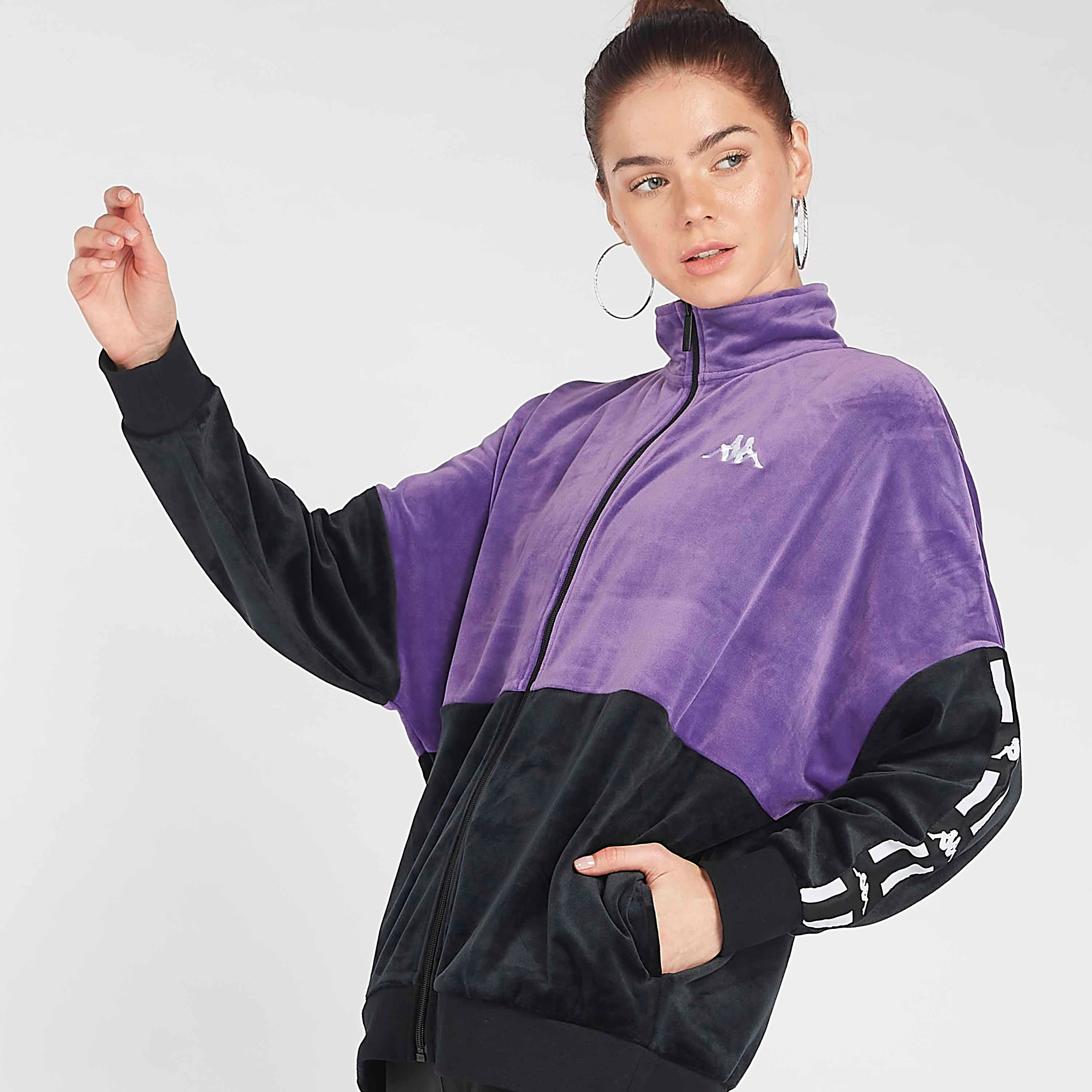 جاكيت بطبعات وأكمام طويلة وجيوب من كابا-women-clothing-sportswearandactivewear-coatsandjackets-jackets-image-8