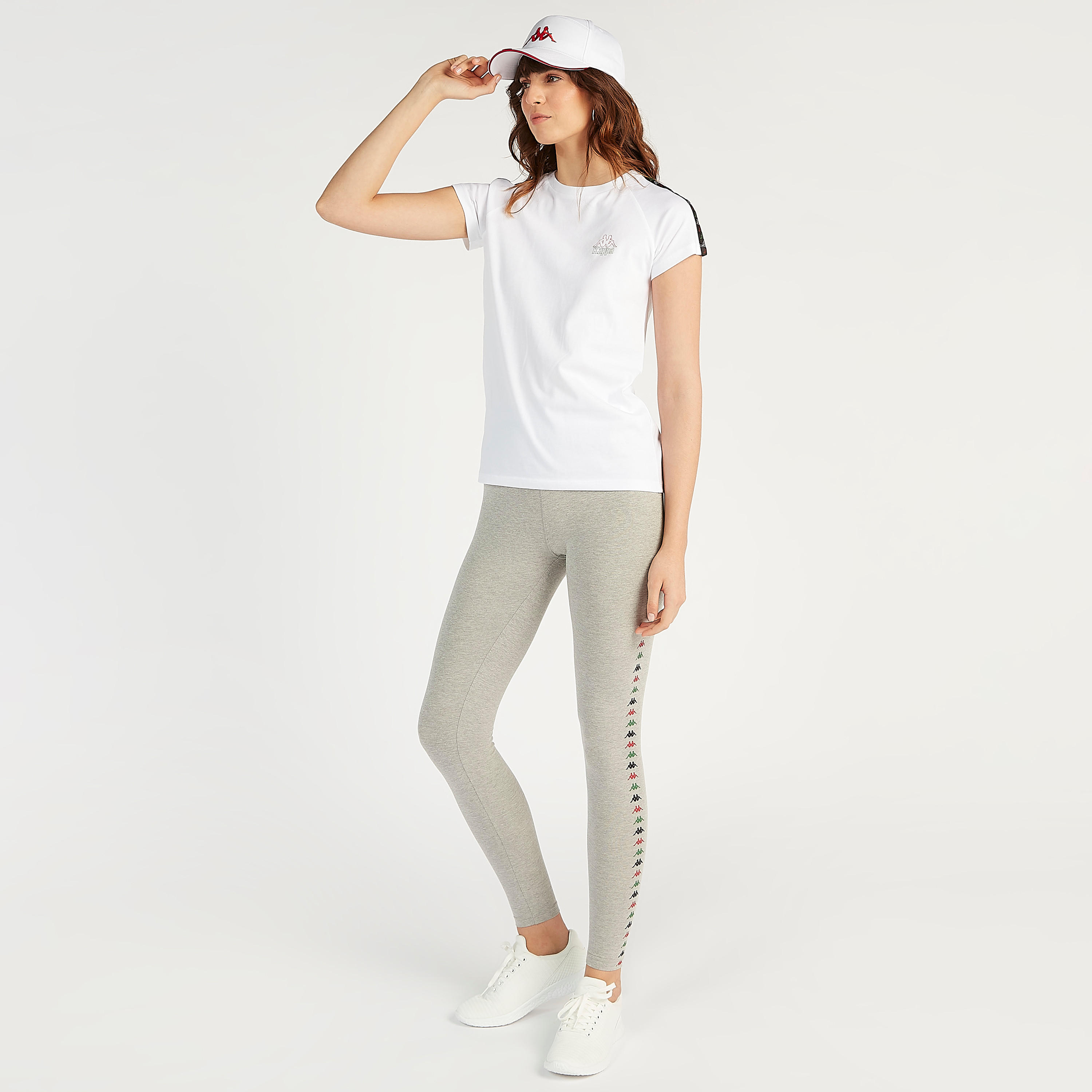 تيشيرت بأكمام كاب وطبعات شعار من كابا-women-clothing-sportswearandactivewear-tshirtsandvests-image-2