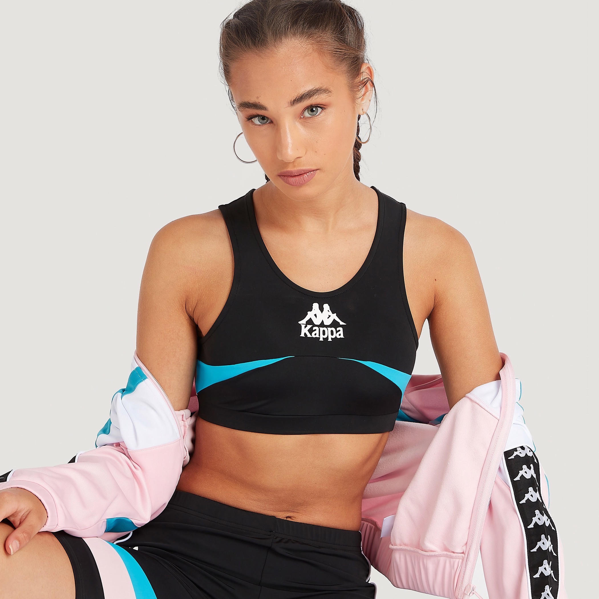صدريّة رياضيّة دون أكمام بطبعات من كابا-sports-women-clothing-sportsbras-image-1