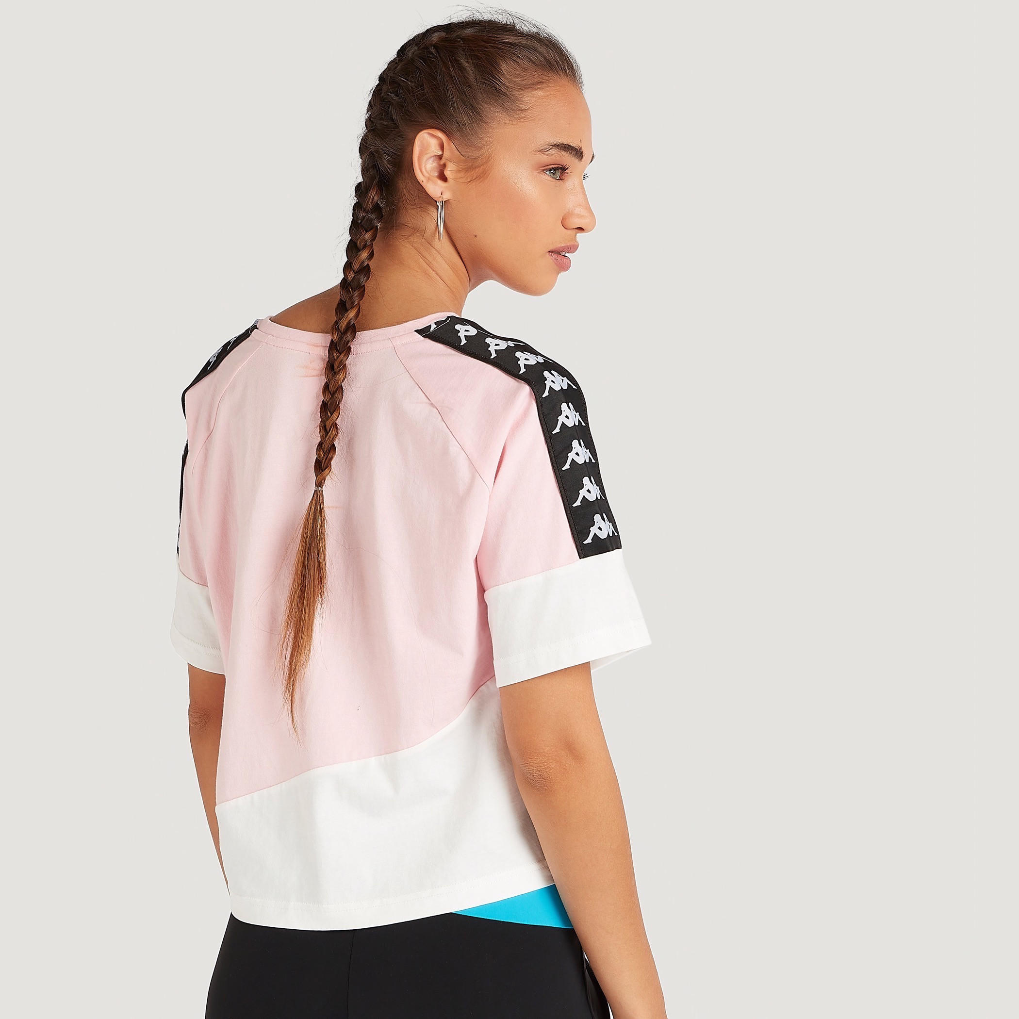 تيشيرت بياقة مستديرة وأكمام قصيرة وطبعات من كابا-women-clothing-sportswearandactivewear-tshirtsandvests-image-4