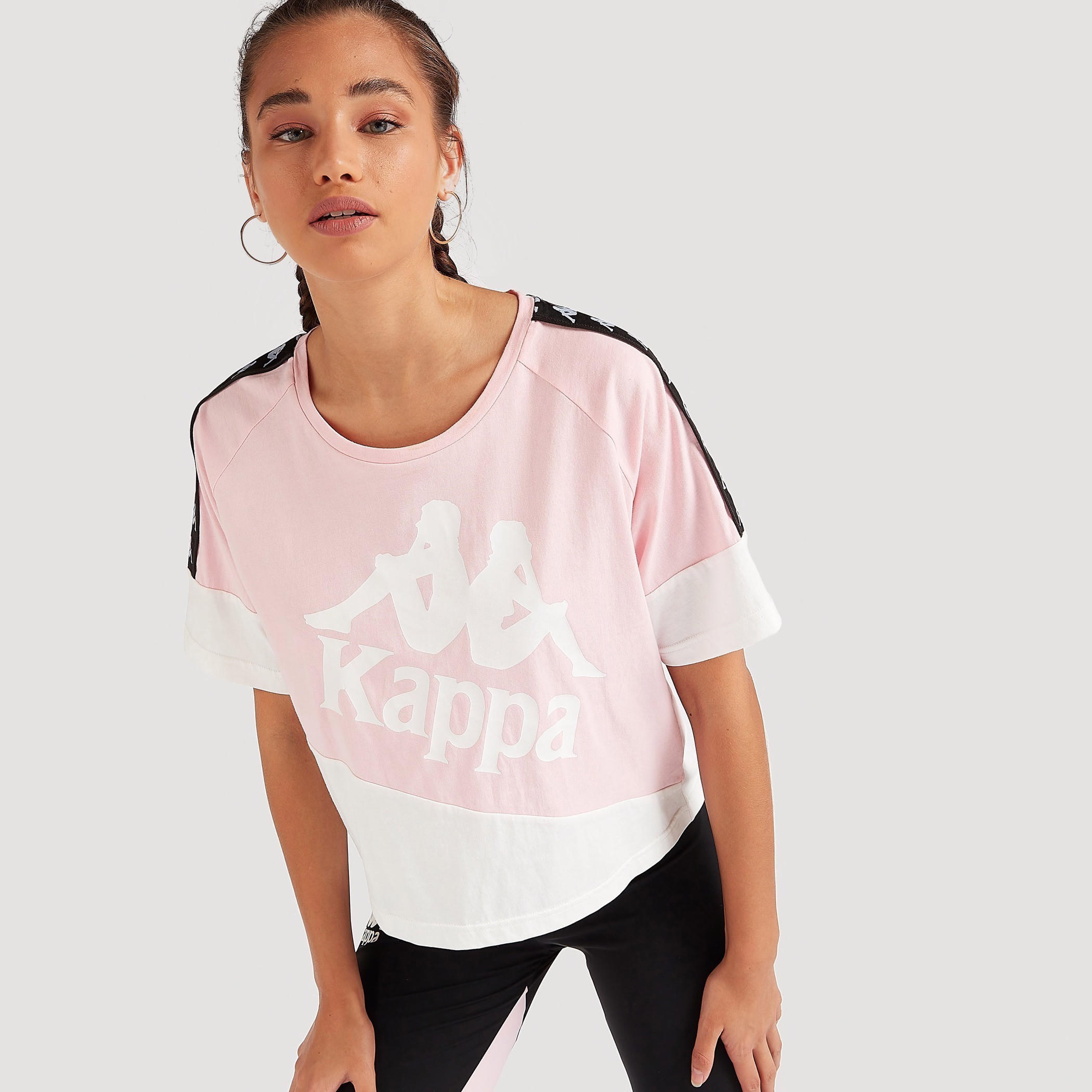 تيشيرت بياقة مستديرة وأكمام قصيرة وطبعات من كابا-women-clothing-sportswearandactivewear-tshirtsandvests-image-5