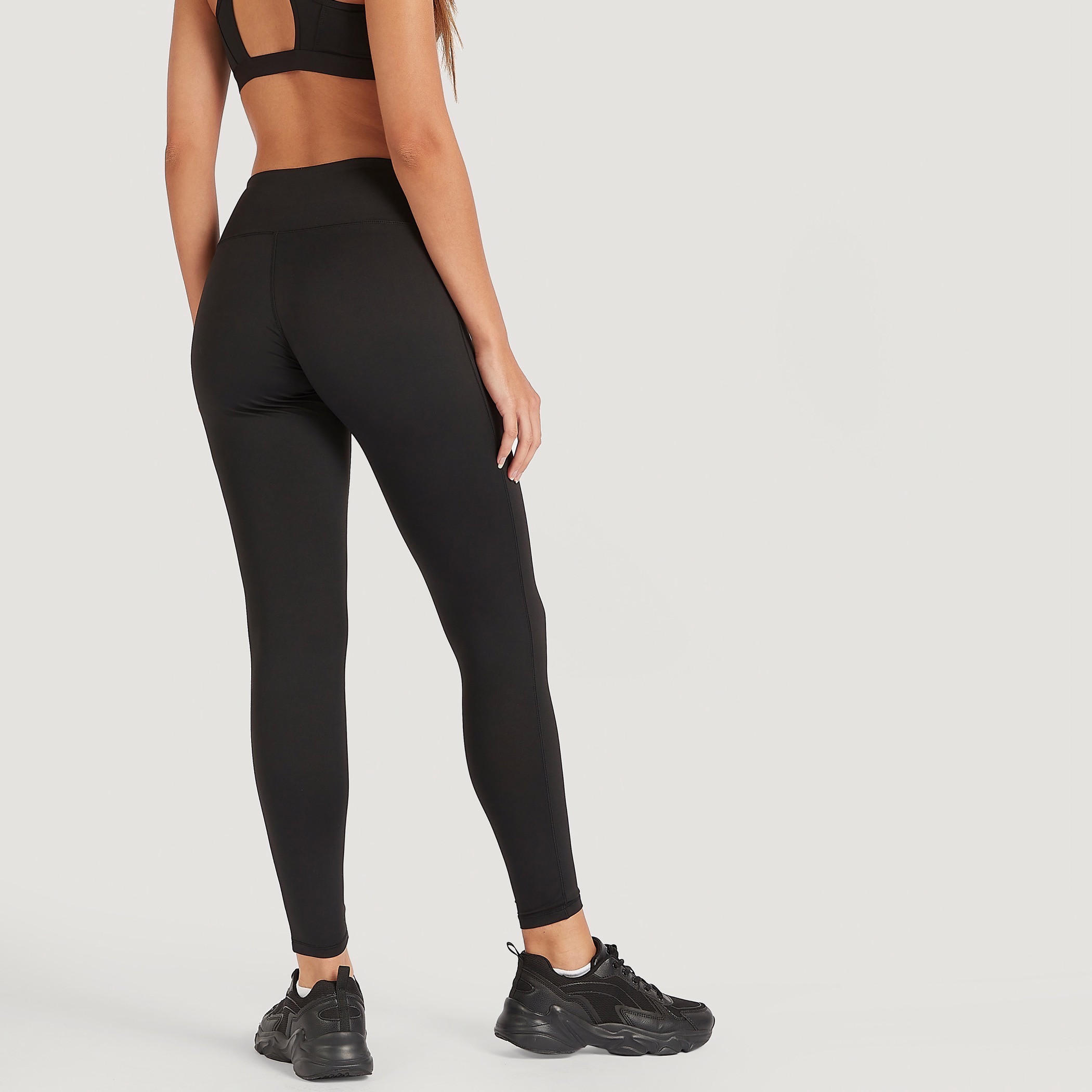 بنطلون ليقنز سادة بخصر مطّاطي من كابا-women-clothing-bottoms-leggings-image-2