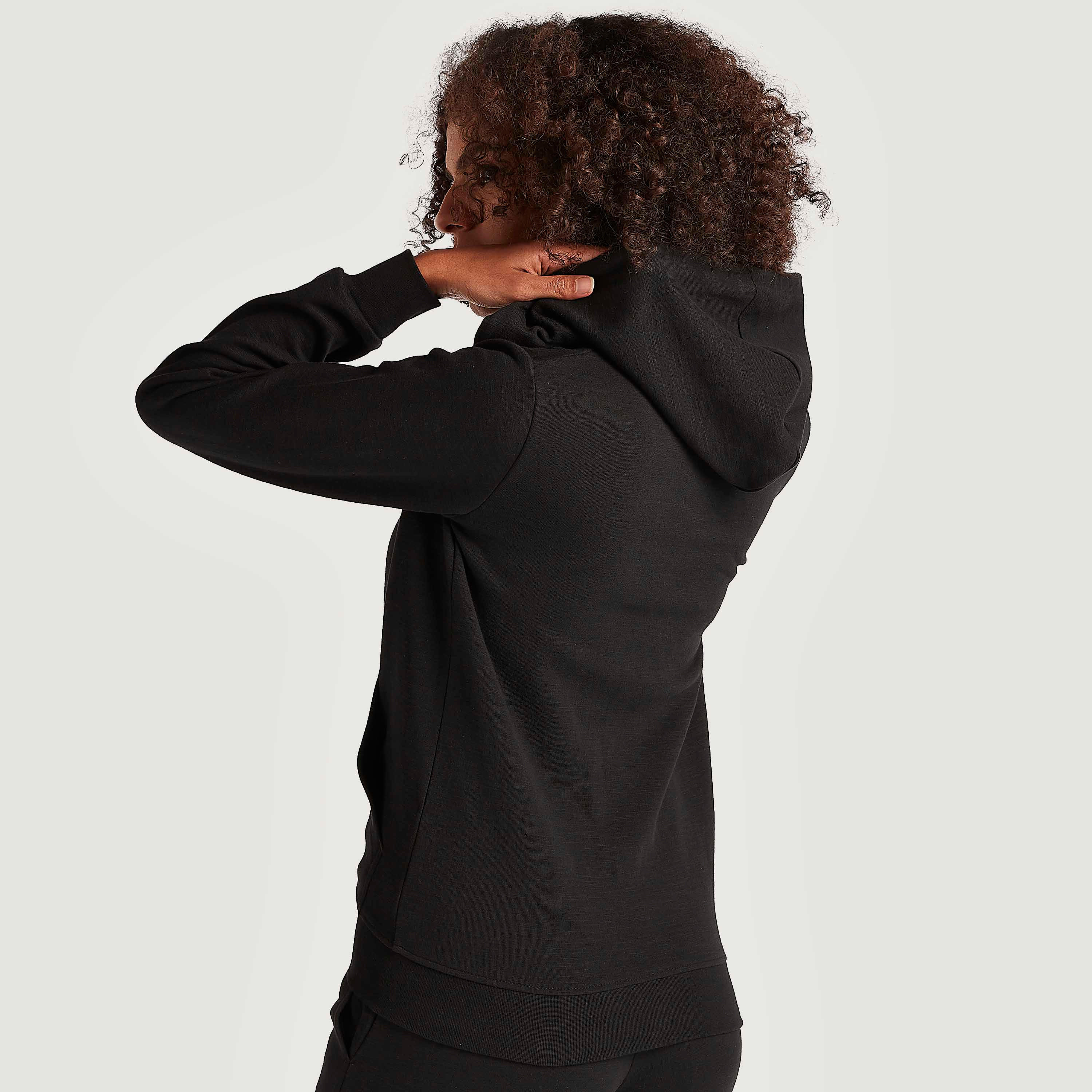 هودي بسحّاب وأكمام طويلة وجيوب من كابا-women-clothing-sportswearandactivewear-hoodiesandsweatshirts-image-2