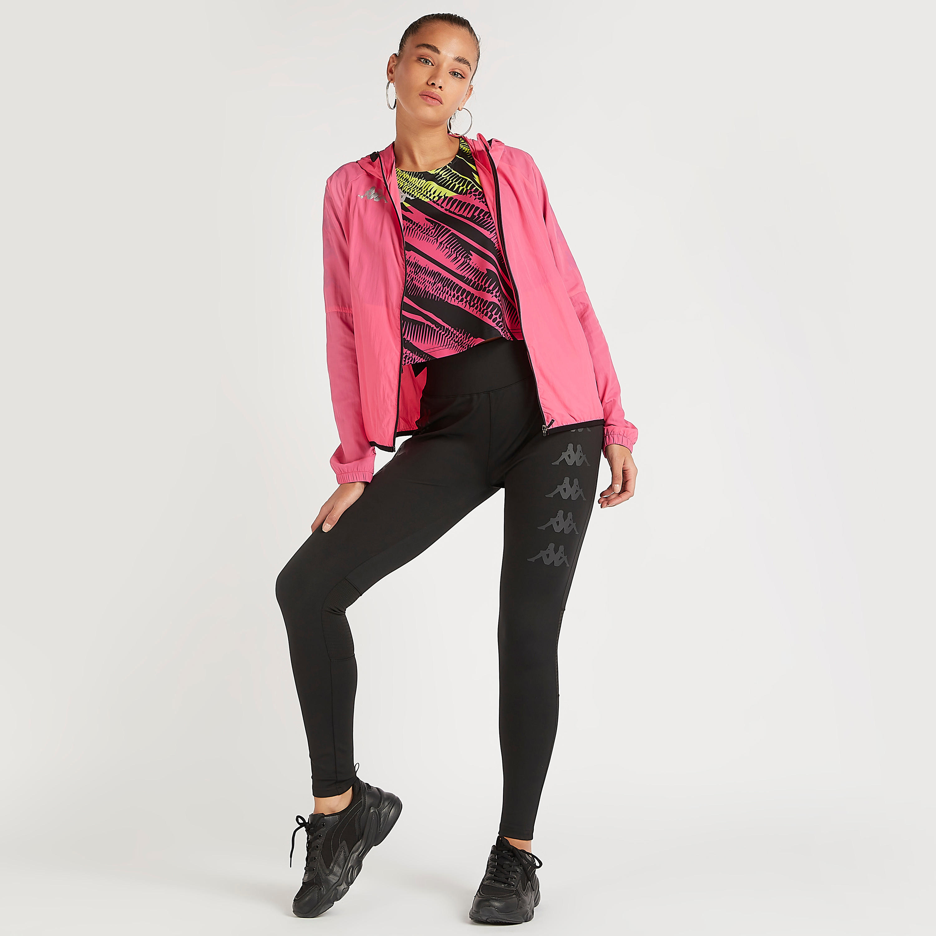 فيست بطبعات وياقة مستديرة من كابا-women-clothing-sportswearandactivewear-tshirtsandvests-image-2