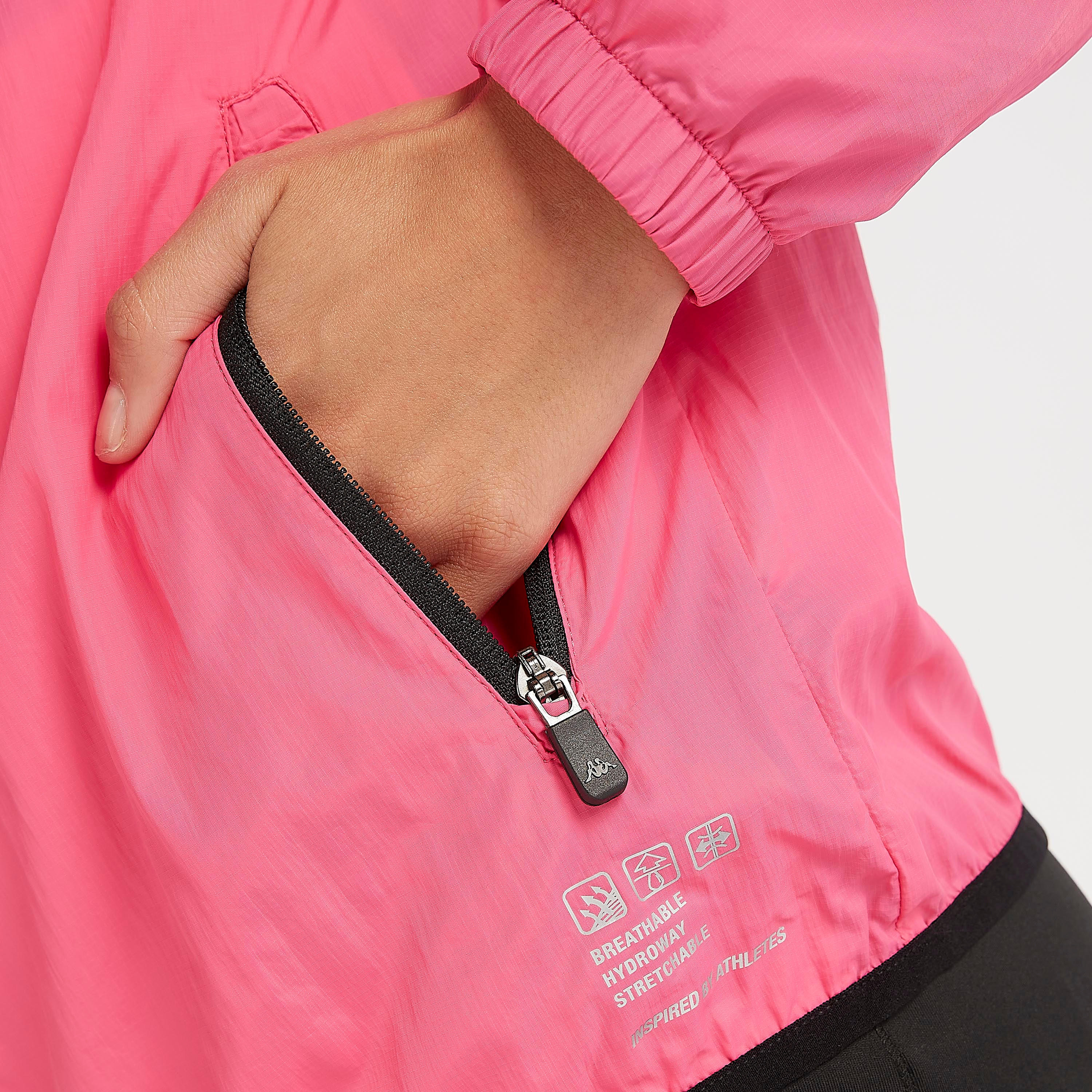 جاكيت بسحّاب وقبّعة وأكمام طويلة وجيوب من كابا-women-clothing-sportswearandactivewear-coatsandjackets-jackets-image-3