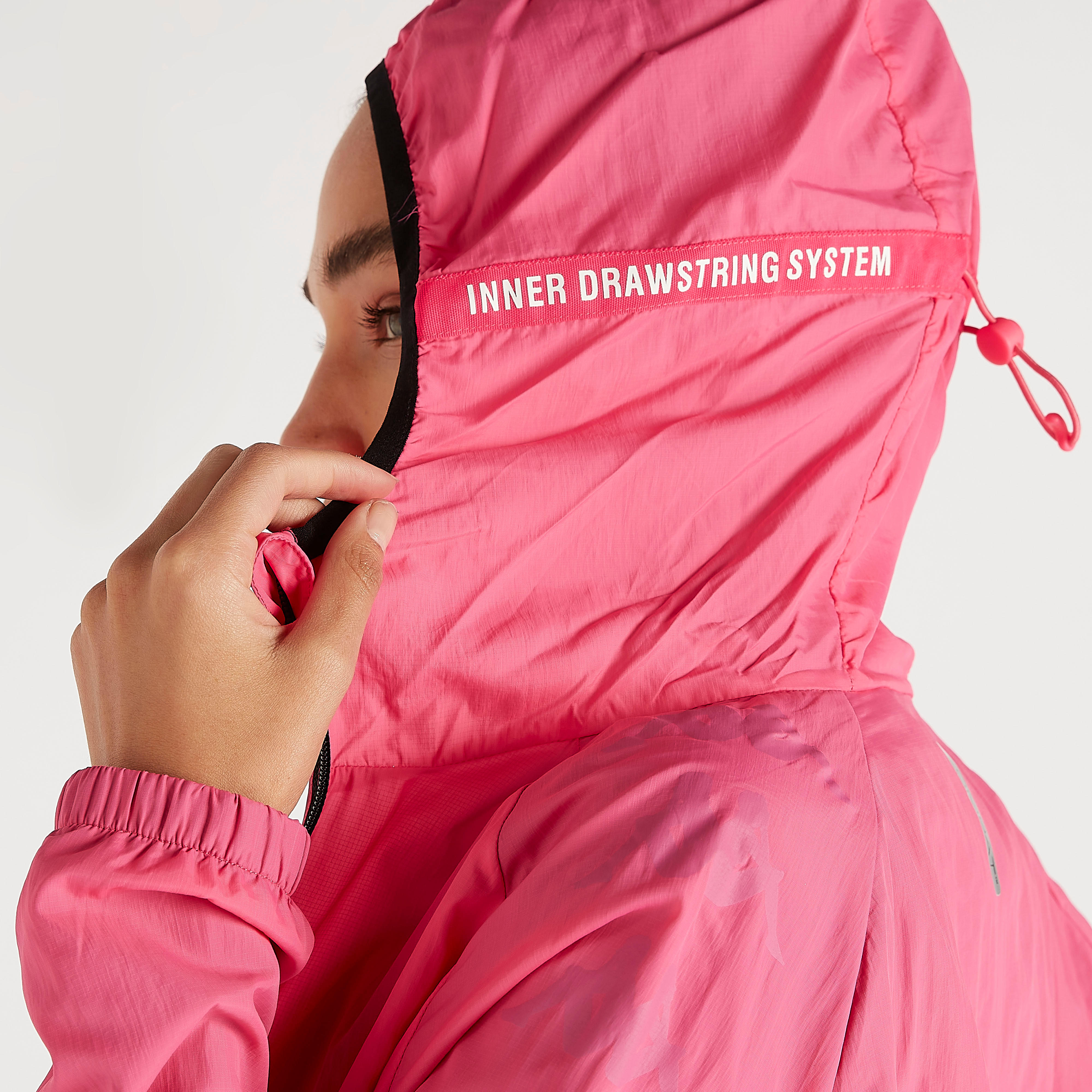 جاكيت بسحّاب وقبّعة وأكمام طويلة وجيوب من كابا-women-clothing-sportswearandactivewear-coatsandjackets-jackets-image-5