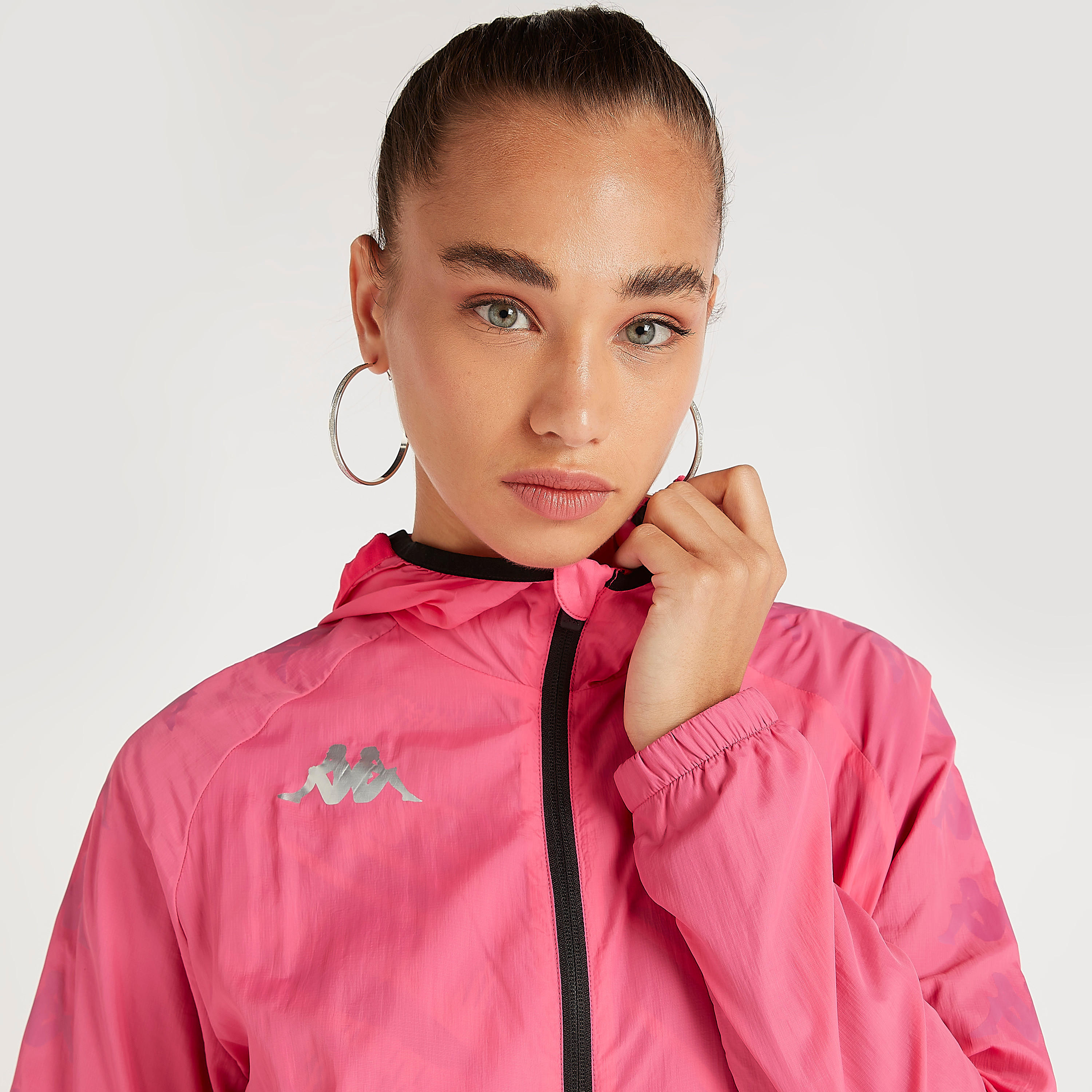جاكيت بسحّاب وقبّعة وأكمام طويلة وجيوب من كابا-women-clothing-sportswearandactivewear-coatsandjackets-jackets-image-6