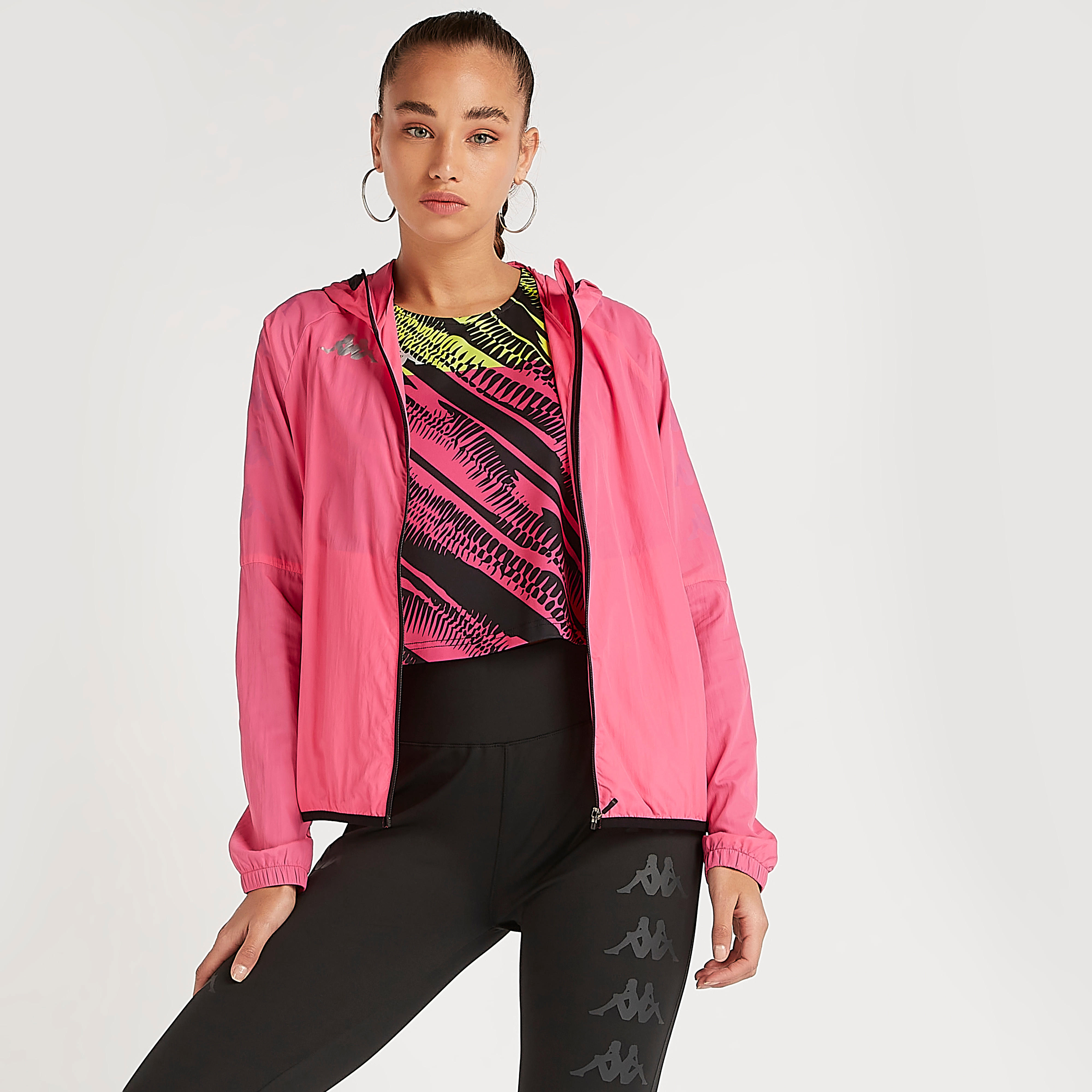 جاكيت بسحّاب وقبّعة وأكمام طويلة وجيوب من كابا-women-clothing-sportswearandactivewear-coatsandjackets-jackets-image-7