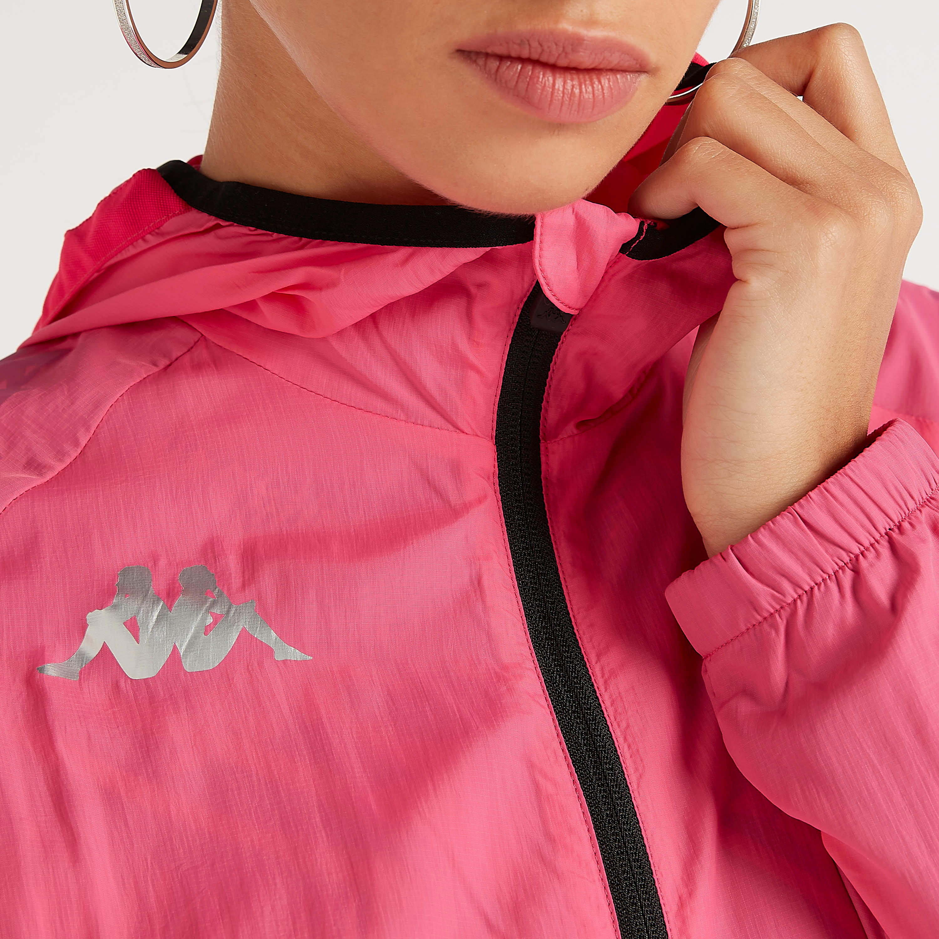 جاكيت بسحّاب وقبّعة وأكمام طويلة وجيوب من كابا-women-clothing-sportswearandactivewear-coatsandjackets-jackets-image-9