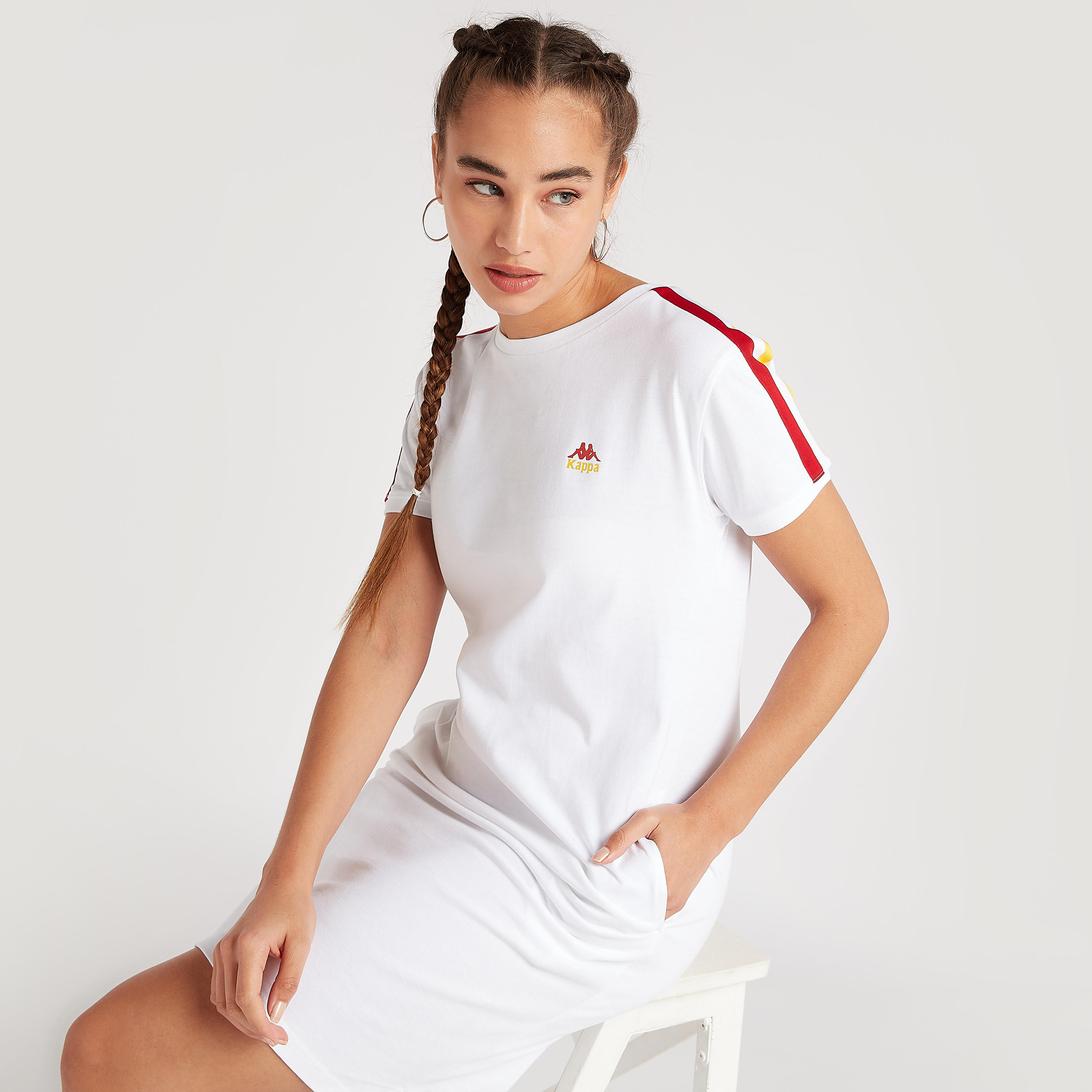 فستان تيشيرت بياقة ضيّقة وأكمام قصيرة من كابا-women-clothing-sportswearandactivewear-tshirtsandvests-image-1