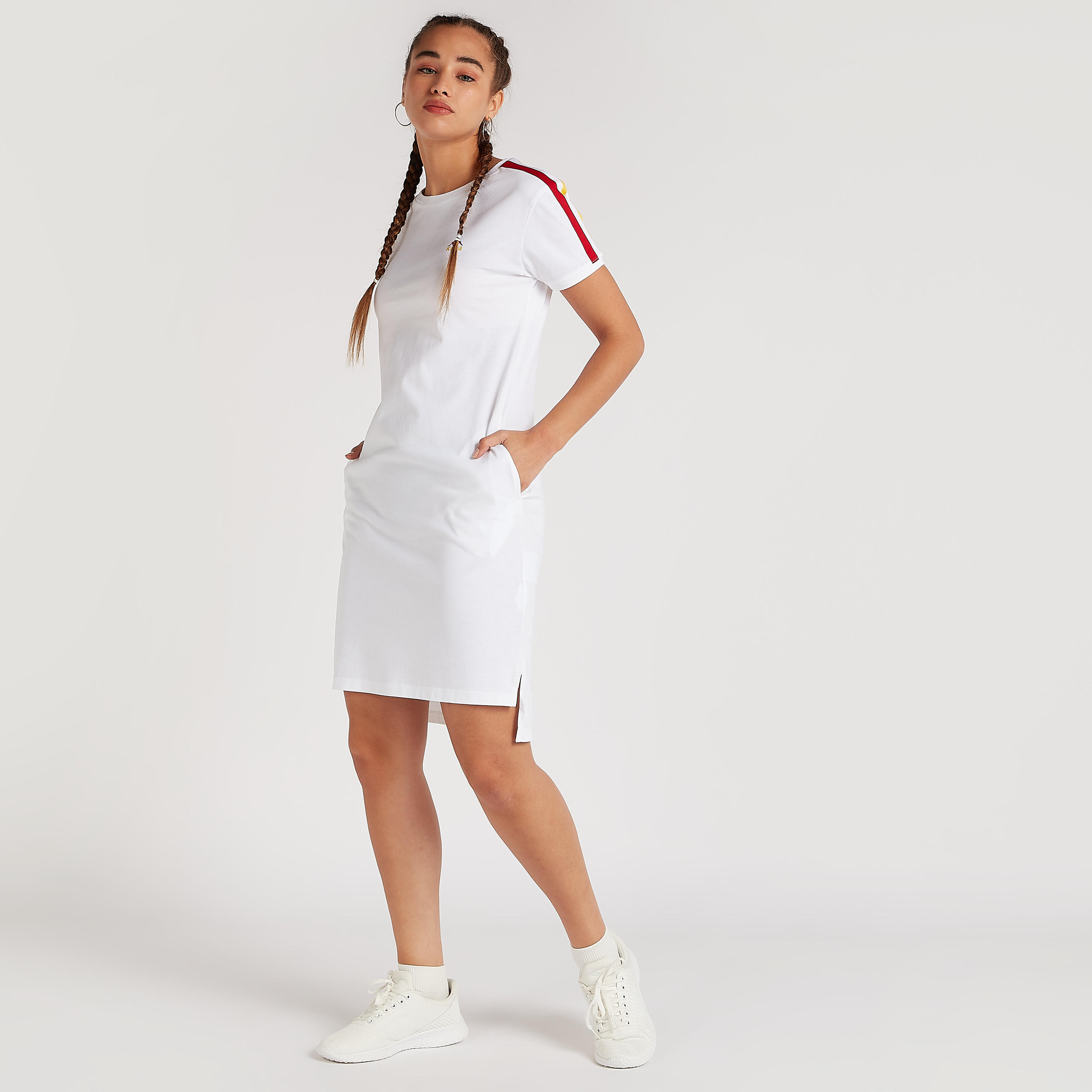 فستان تيشيرت بياقة ضيّقة وأكمام قصيرة من كابا-women-clothing-sportswearandactivewear-tshirtsandvests-image-3