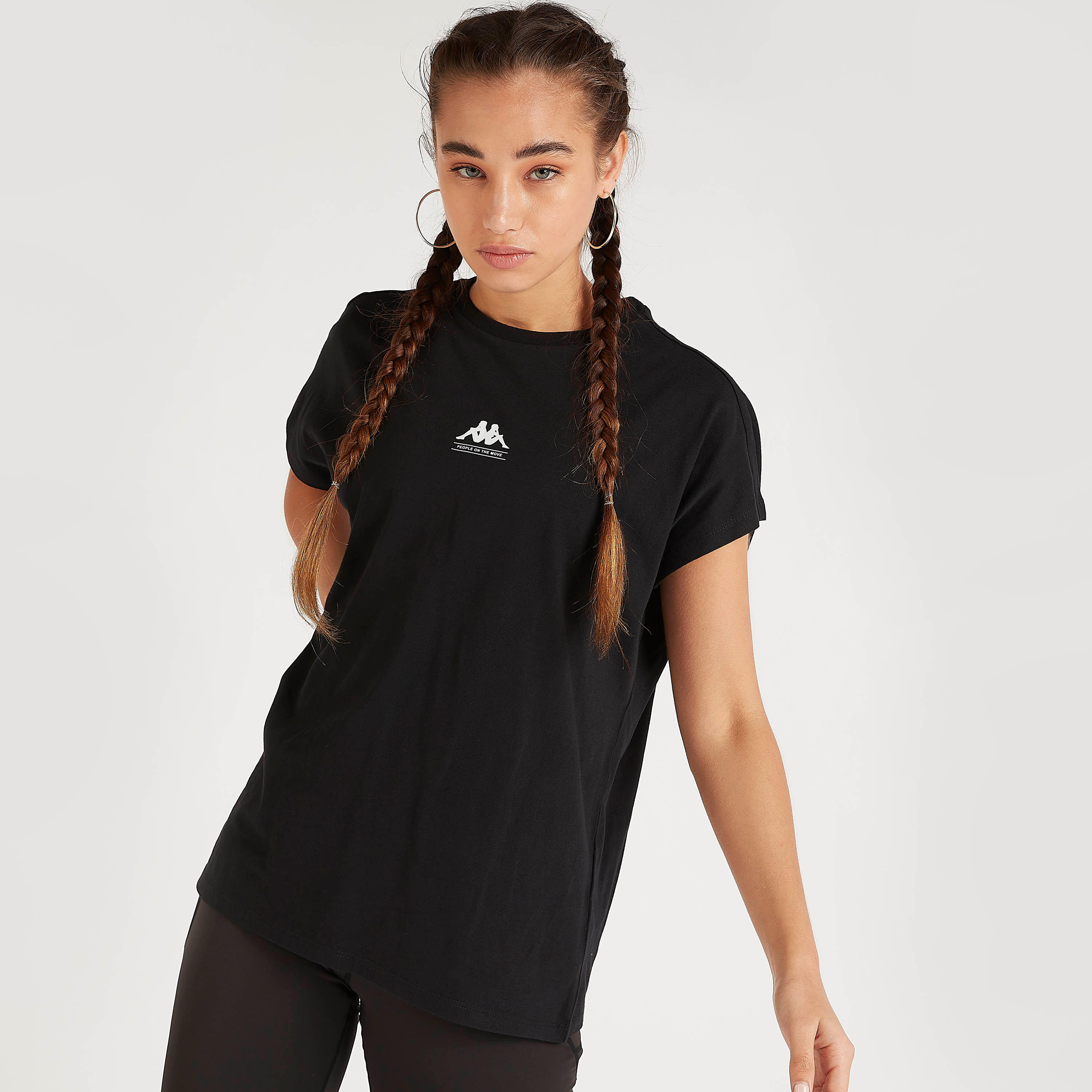 تيشيرت بياقة ضيّقة وأكمام كاب وطبعات من كابا-women-clothing-sportswearandactivewear-tshirtsandvests-image-5